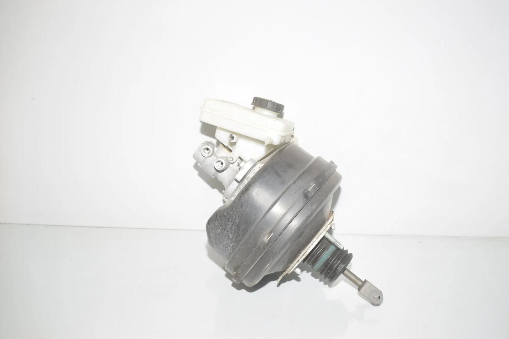 Brake Servo Booster – OEM 6854348 · BMW X3 (F25) xDrive 30 d 2012