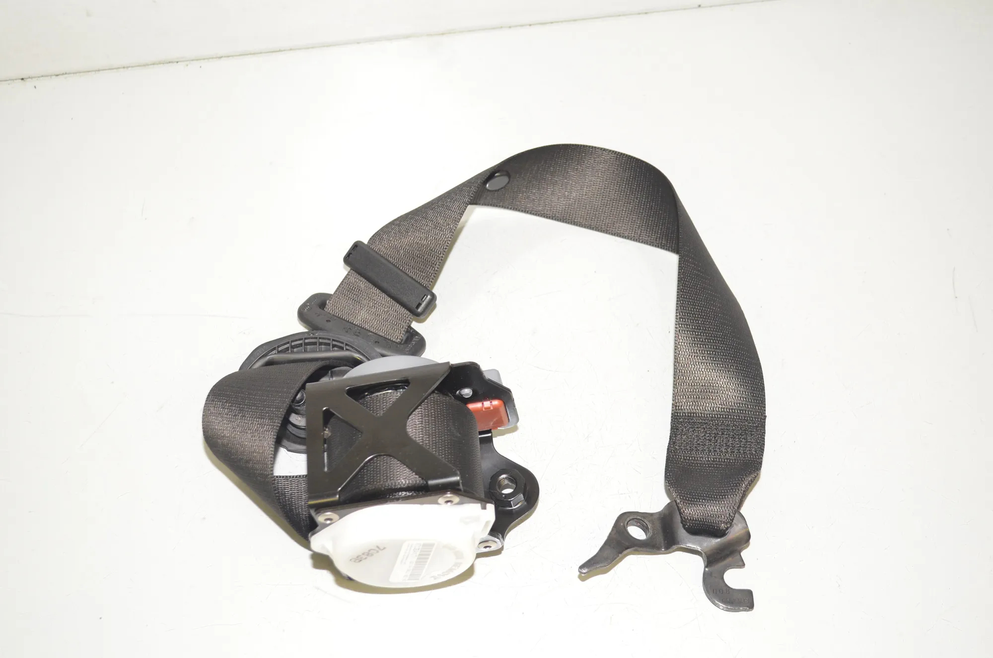 Front Right Seatbelt – OEM 7258432 · BMW X3 (F25) xDrive 30 d 2012