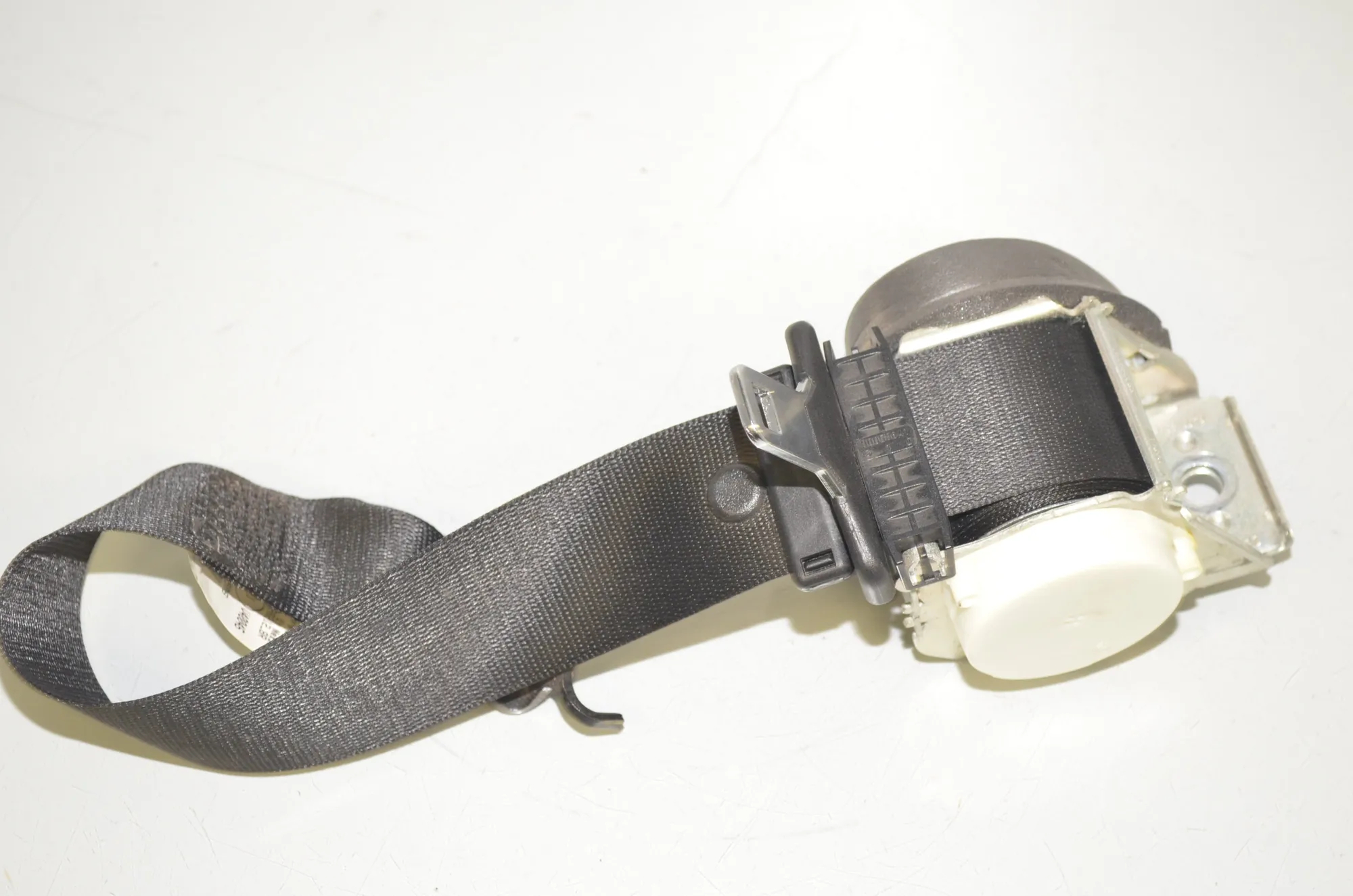 Rear Left Seatbelt – OEM 7258445 · BMW X3 (F25) xDrive 30 d 2012 – 2