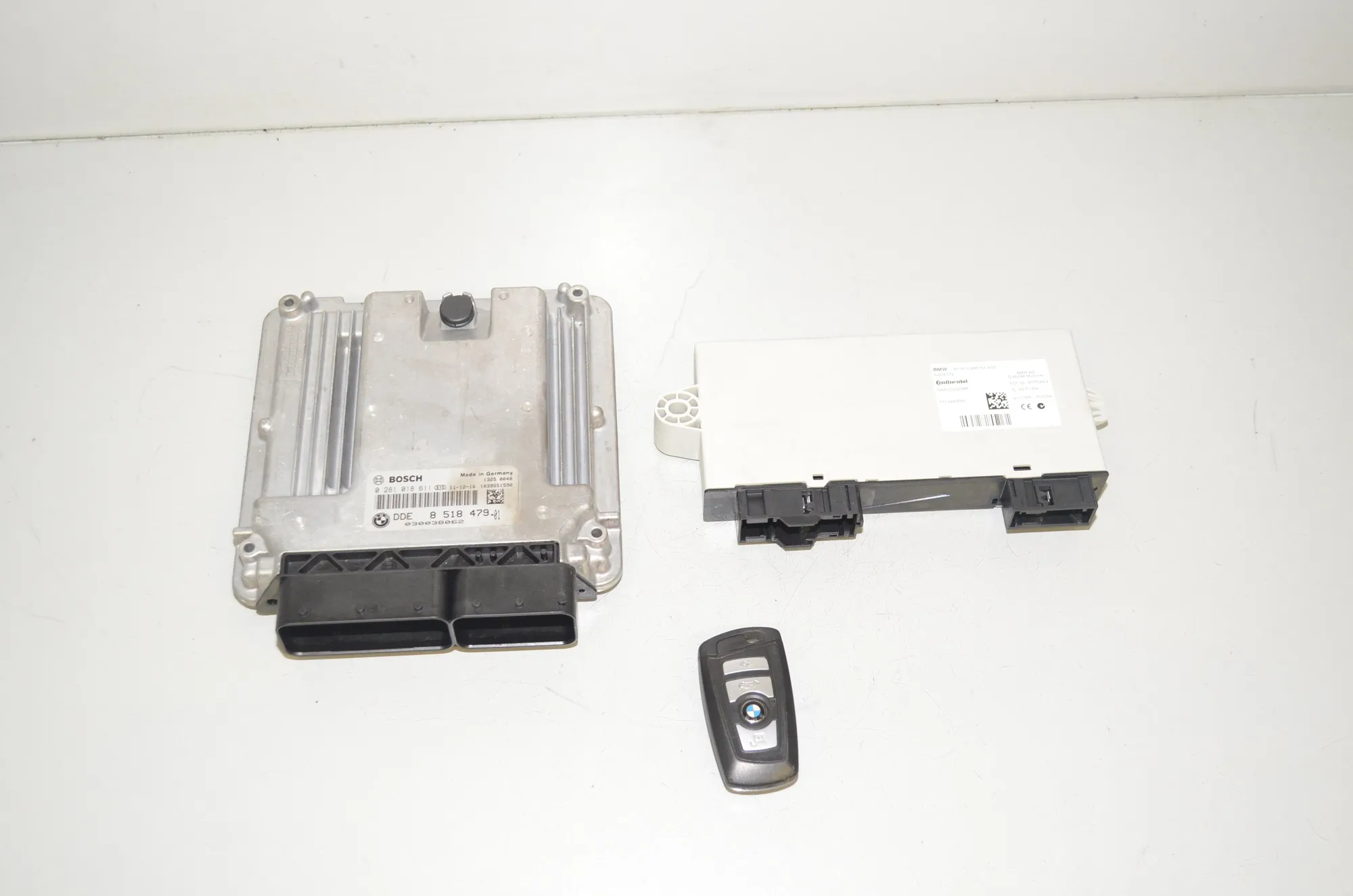 Engine Ignition ECU Set – OEM 9268751 · BMW X3 (F25) xDrive 30 d 2012