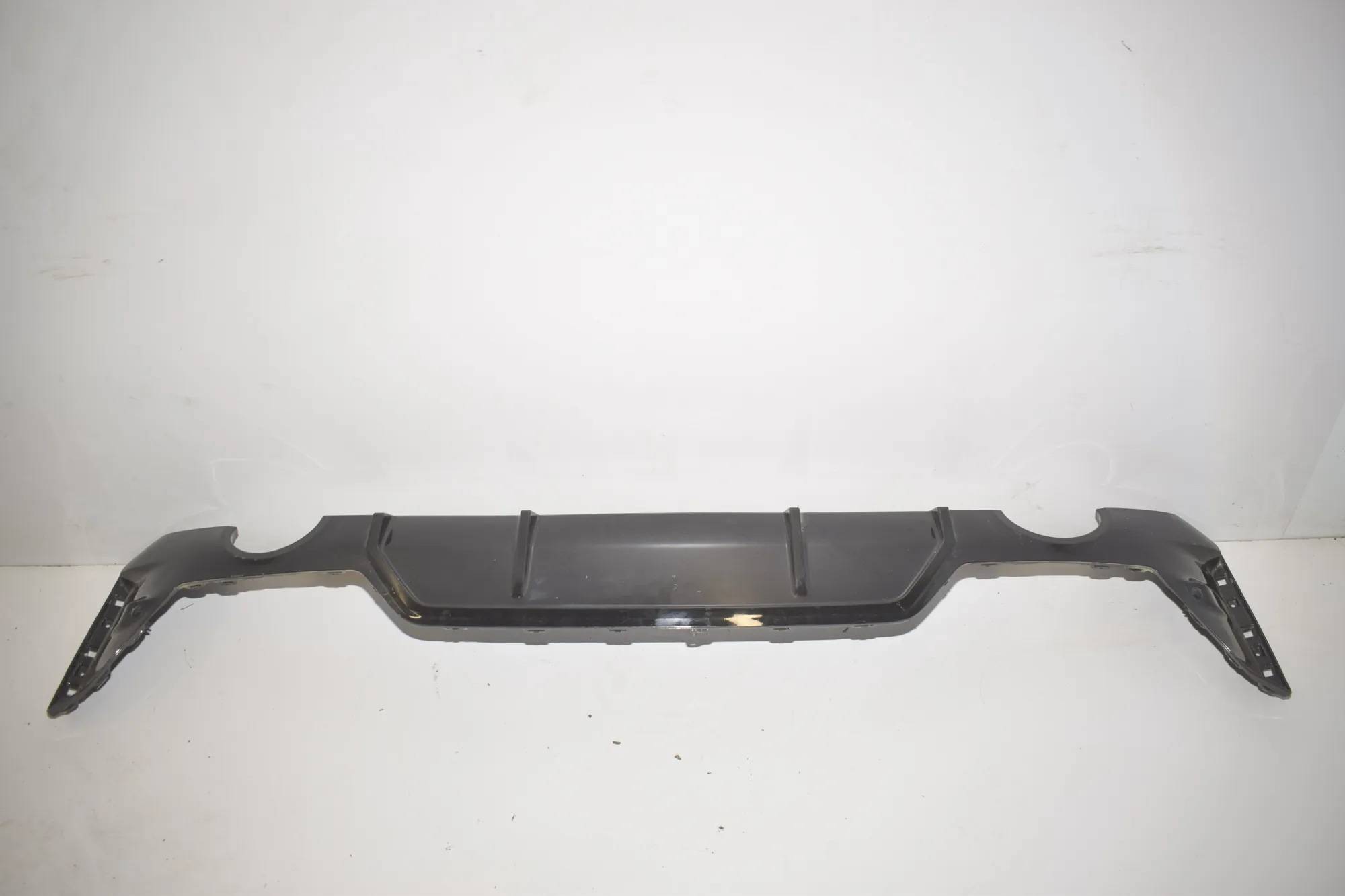 Rear Bumper Lower Diffuser · BMW 3 (G20, G28) BMW 3 (G20, G28) 3 (G20) 318 d 2020
