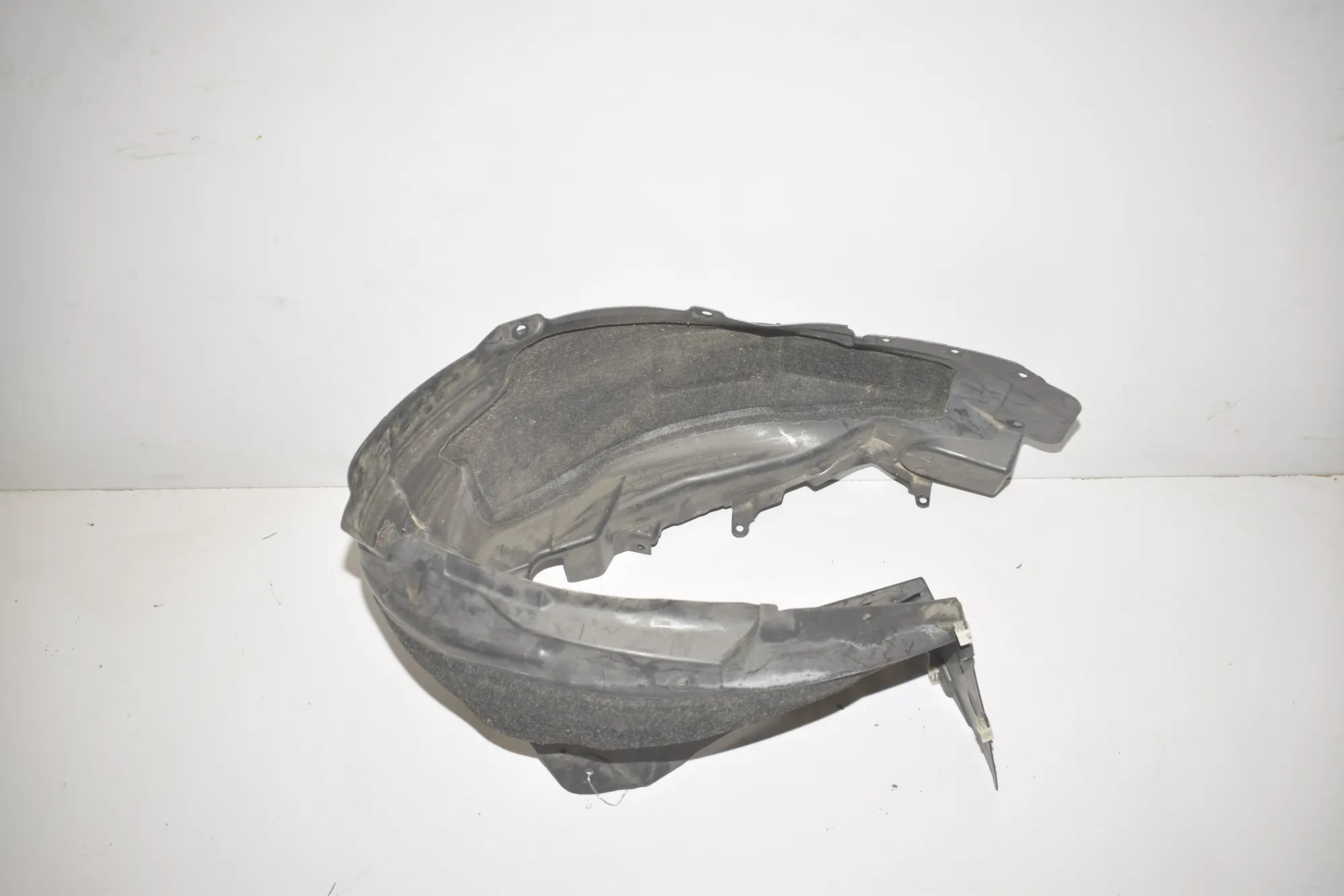Rear Right Arch Liner – OEM 7394078 · BMW i3 (I01) BMW i3 (I01) Hybrid 2014 – 3