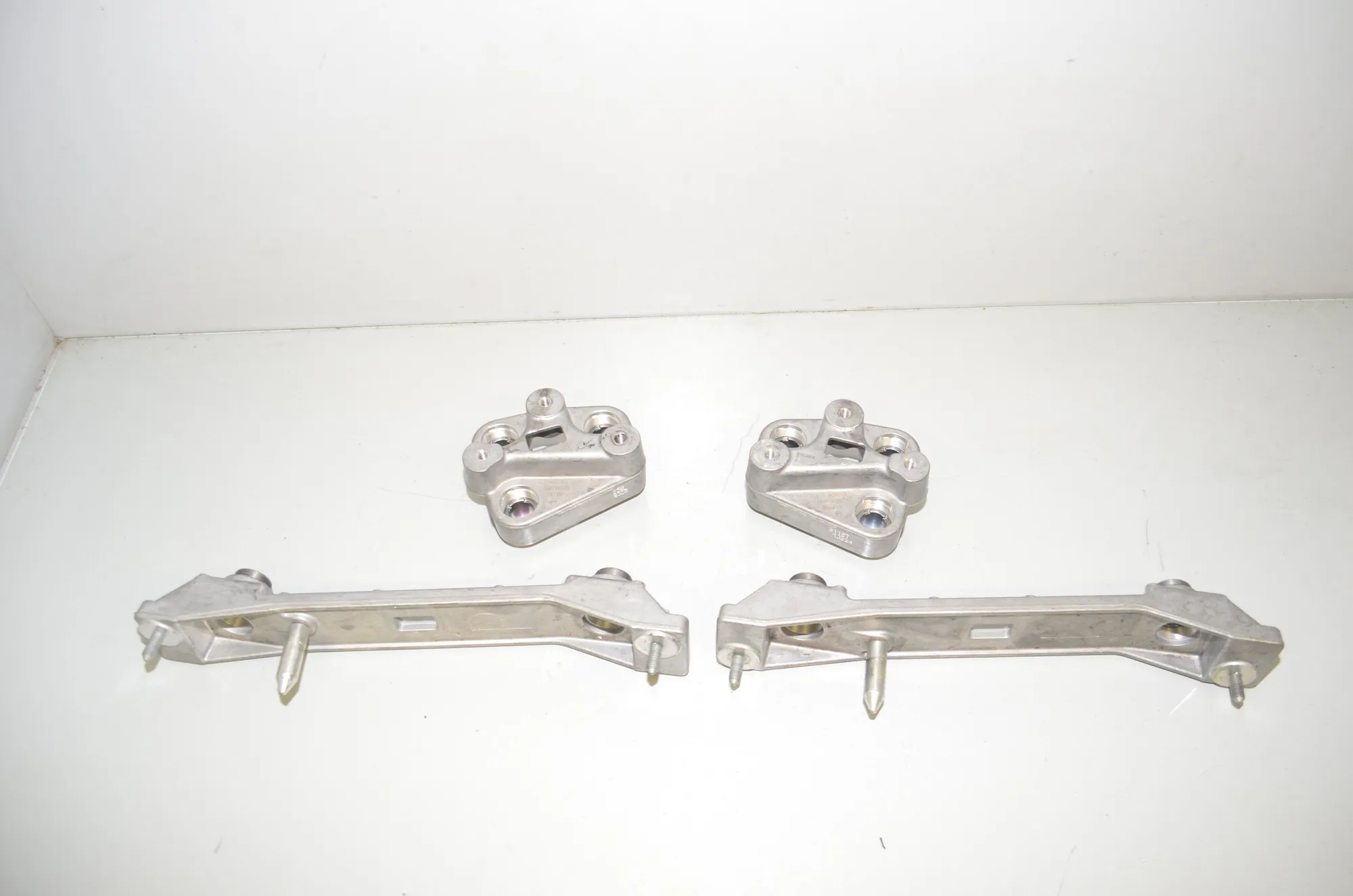 Other Body Parts – OEM 7157264 · BMW 3 Cabrio (E93) 325 d 2010 – 3