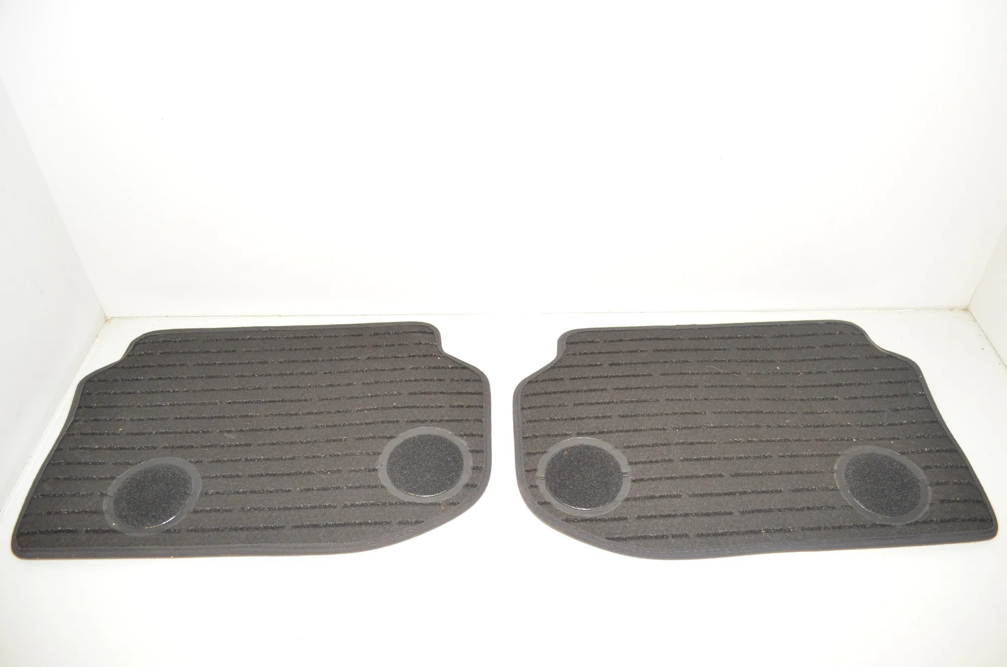 Floor Mat Set – OEM 7220428 · BMW 5 Touring (F11) 525 d 2011 – 3