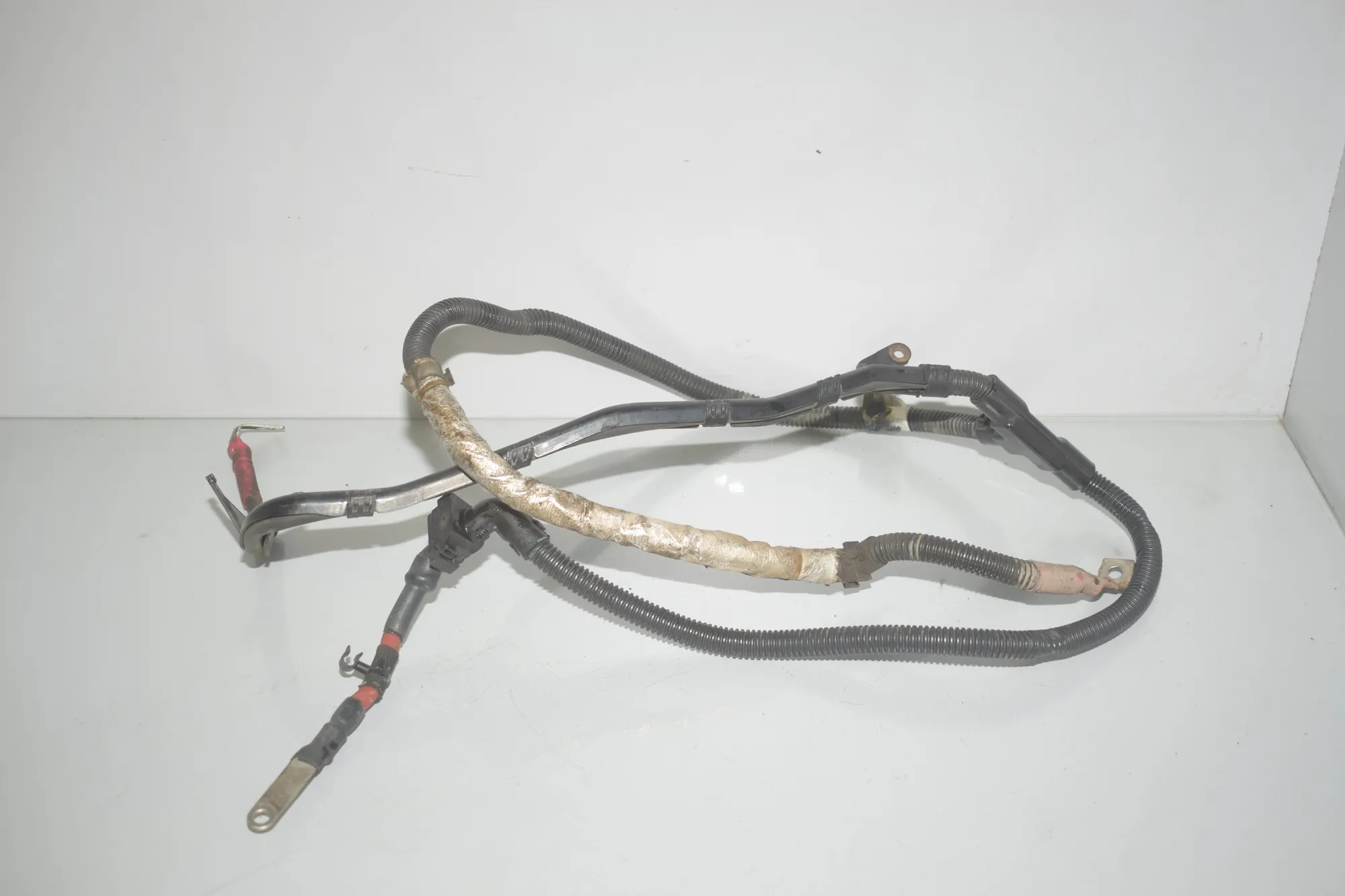 Positive Battery Cable – OEM 8577240 · BMW 3 (F30, F80) 330 d xDrive 2015 – 2