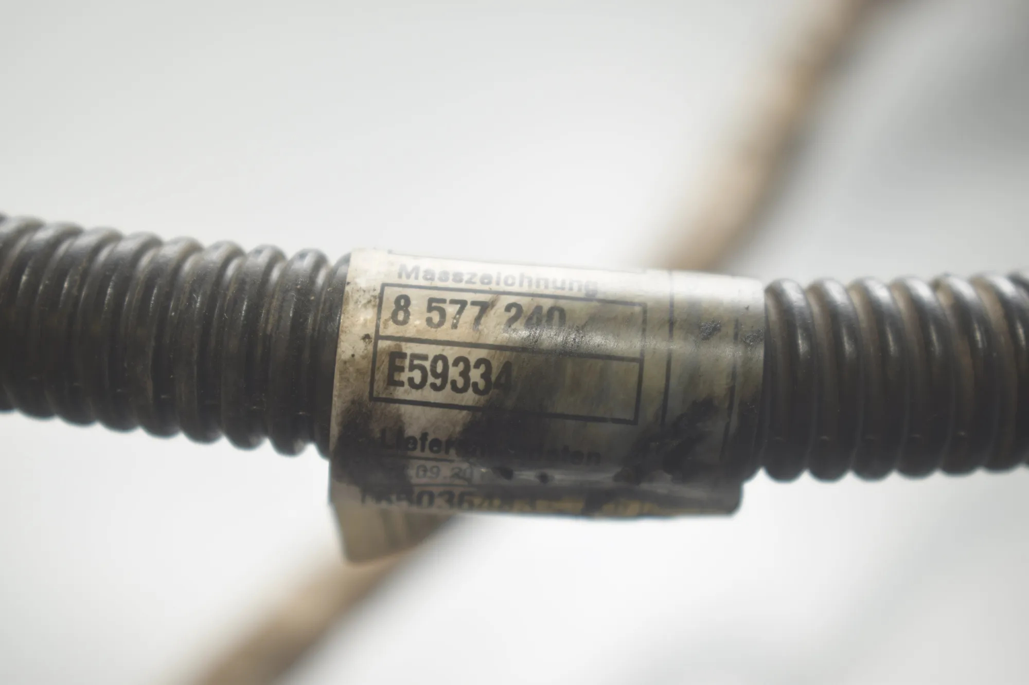Positive Battery Cable – OEM 8577240 · BMW 3 (F30, F80) 330 d xDrive 2015 – 4