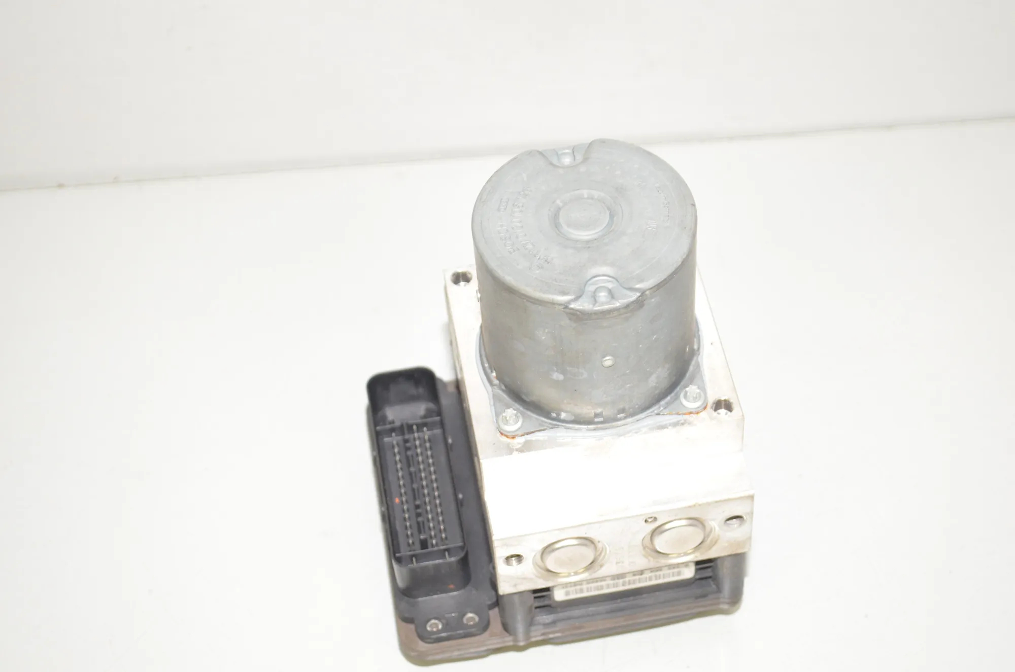 ABS Pump – OEM 34516852809 · BMW 5 Touring (F11) 525 d 2011 – 2