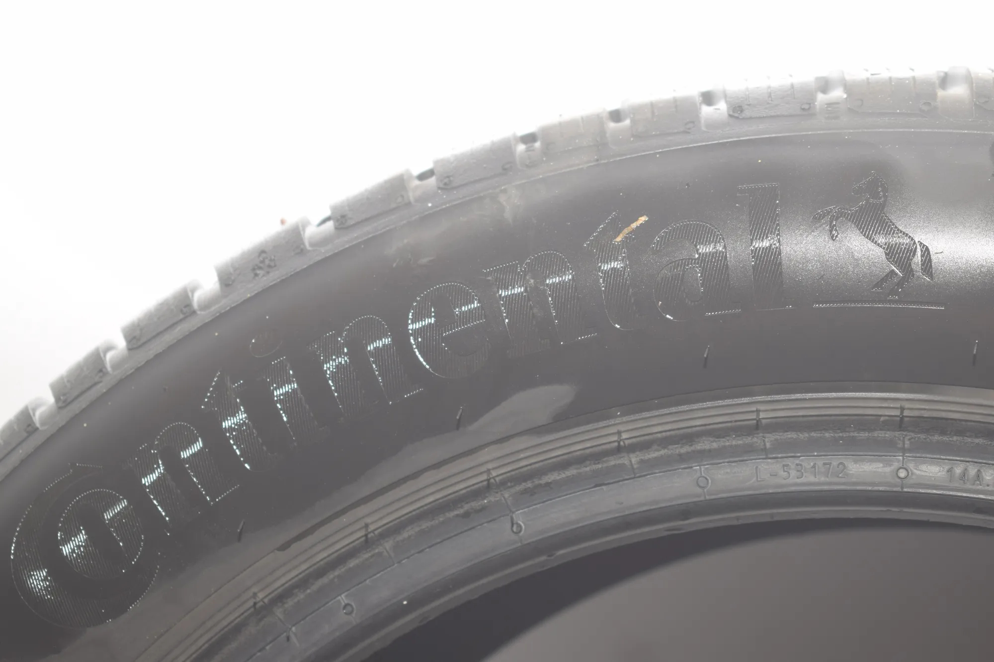 Tire · BMW 2 Gran Tourer (F46) 220 d xDrive 2018 – 6