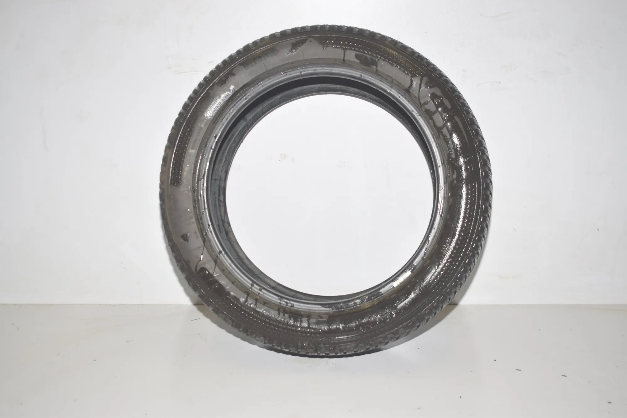 Tire · BMW 2 Gran Tourer (F46) 220 d xDrive 2018