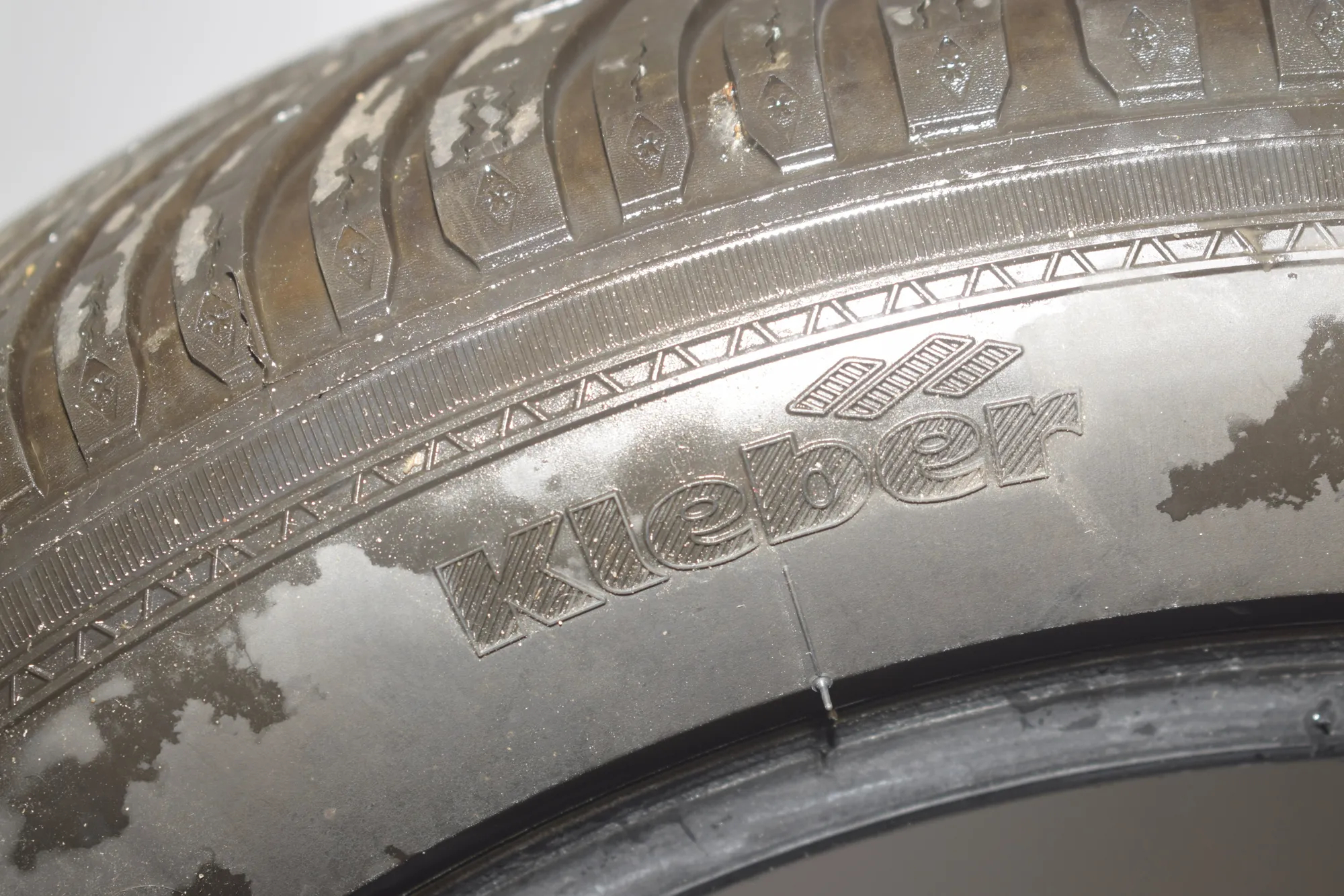 Tire · BMW 2 Gran Tourer (F46) 220 d xDrive 2018 – 5