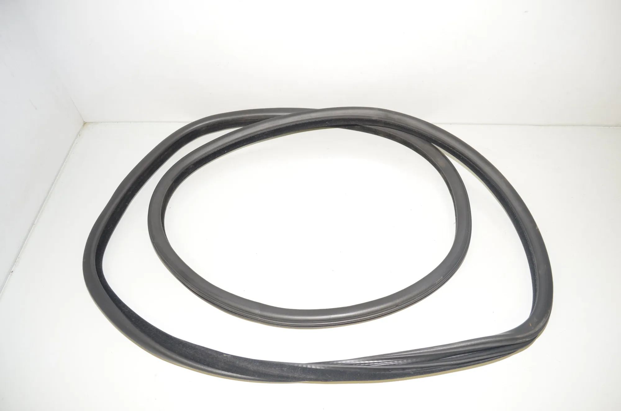 Rear Left Door Seal Rubber – OEM 7278505 · BMW 5 Touring (F11) 525 d 2011 – 3