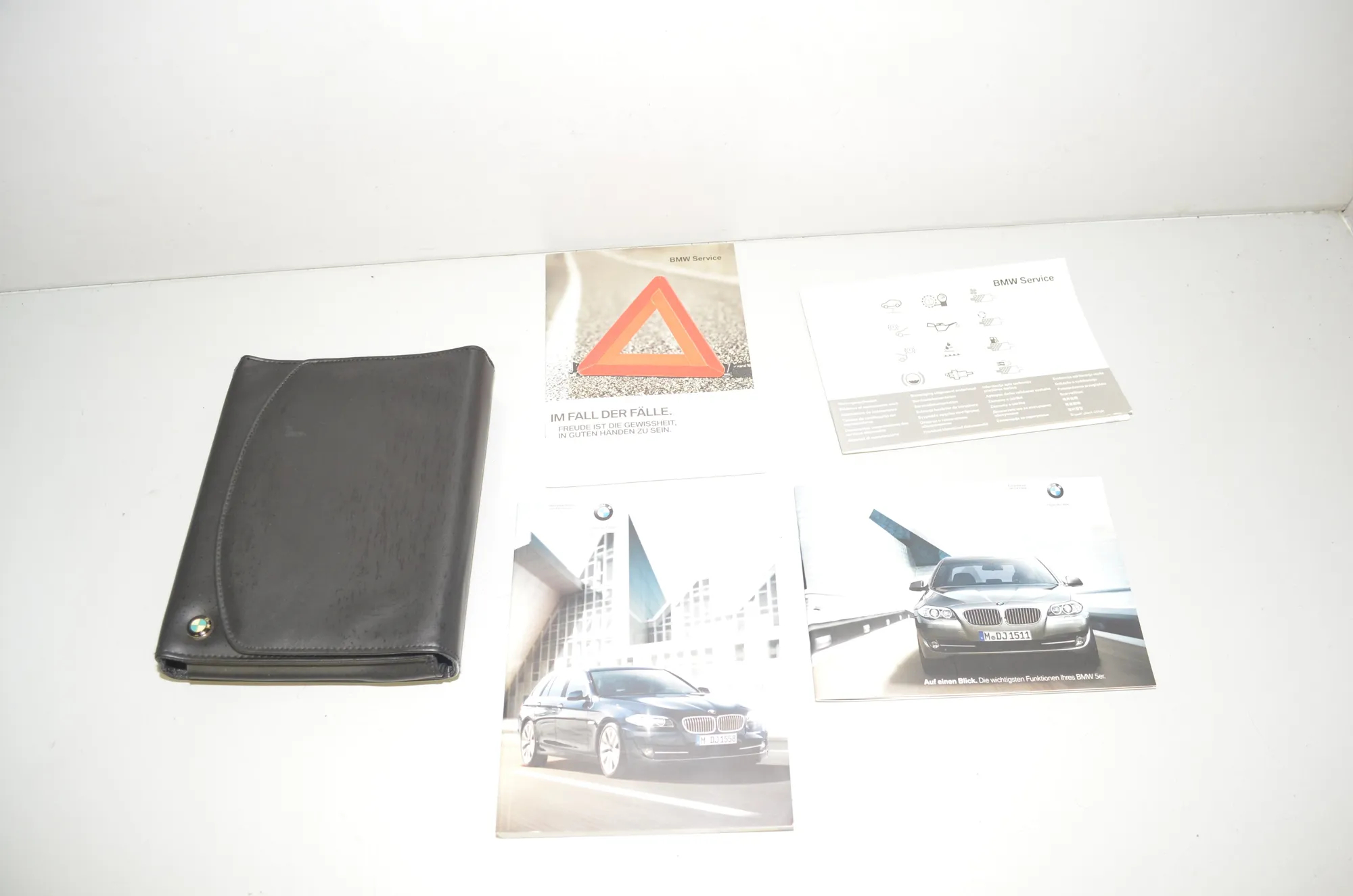 Manual Service Book – OEM 01402606523 · BMW 5 Touring (F11) 525 d 2011
