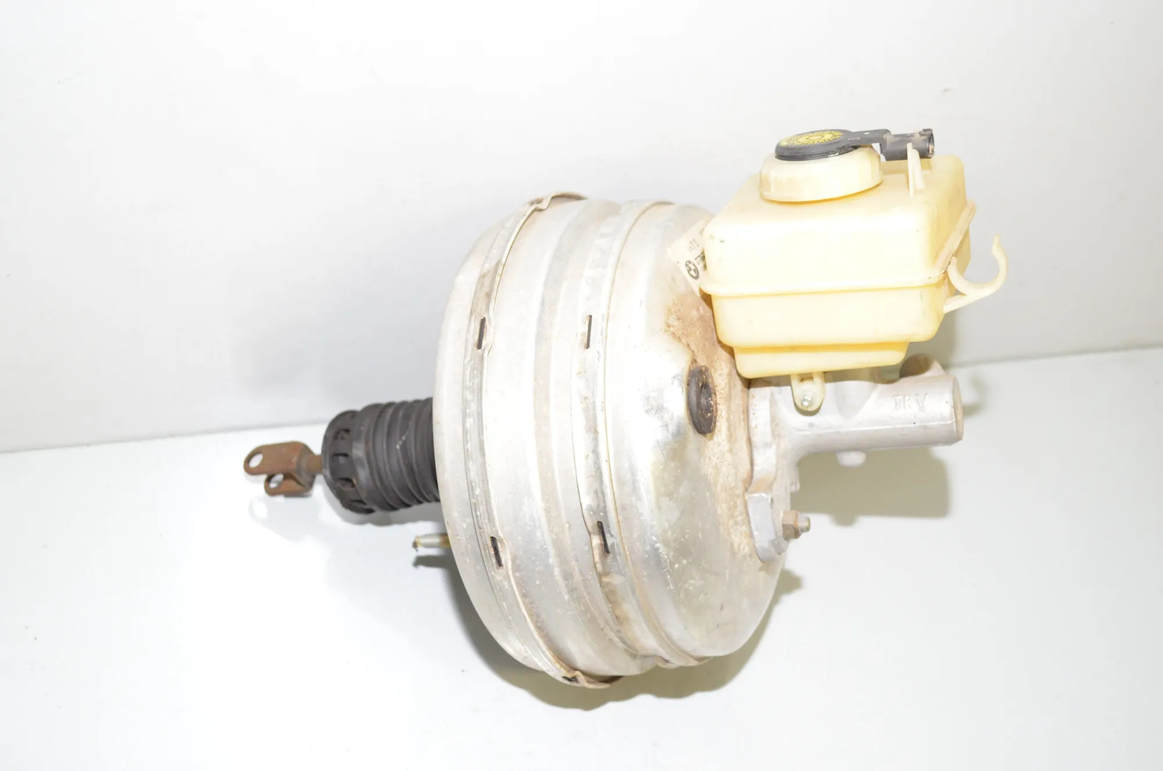 Brake Servo Booster – OEM 6765937 · BMW 5 5 (E60) (2001 - 2010) 525 d (2004 - 2010, 2.5 L, 130 kW) 2005 – 3
