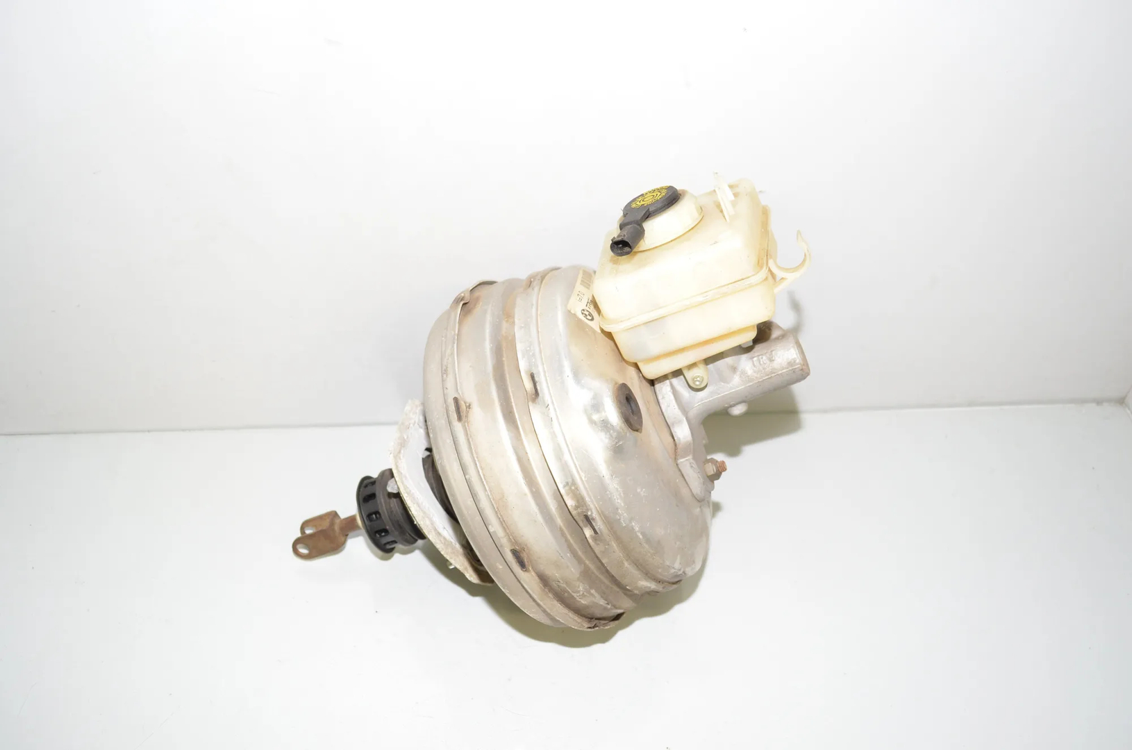 Brake Servo Booster – OEM 6765937 · BMW 5 5 (E60) (2001 - 2010) 525 d (2004 - 2010, 2.5 L, 130 kW) 2004 – 3