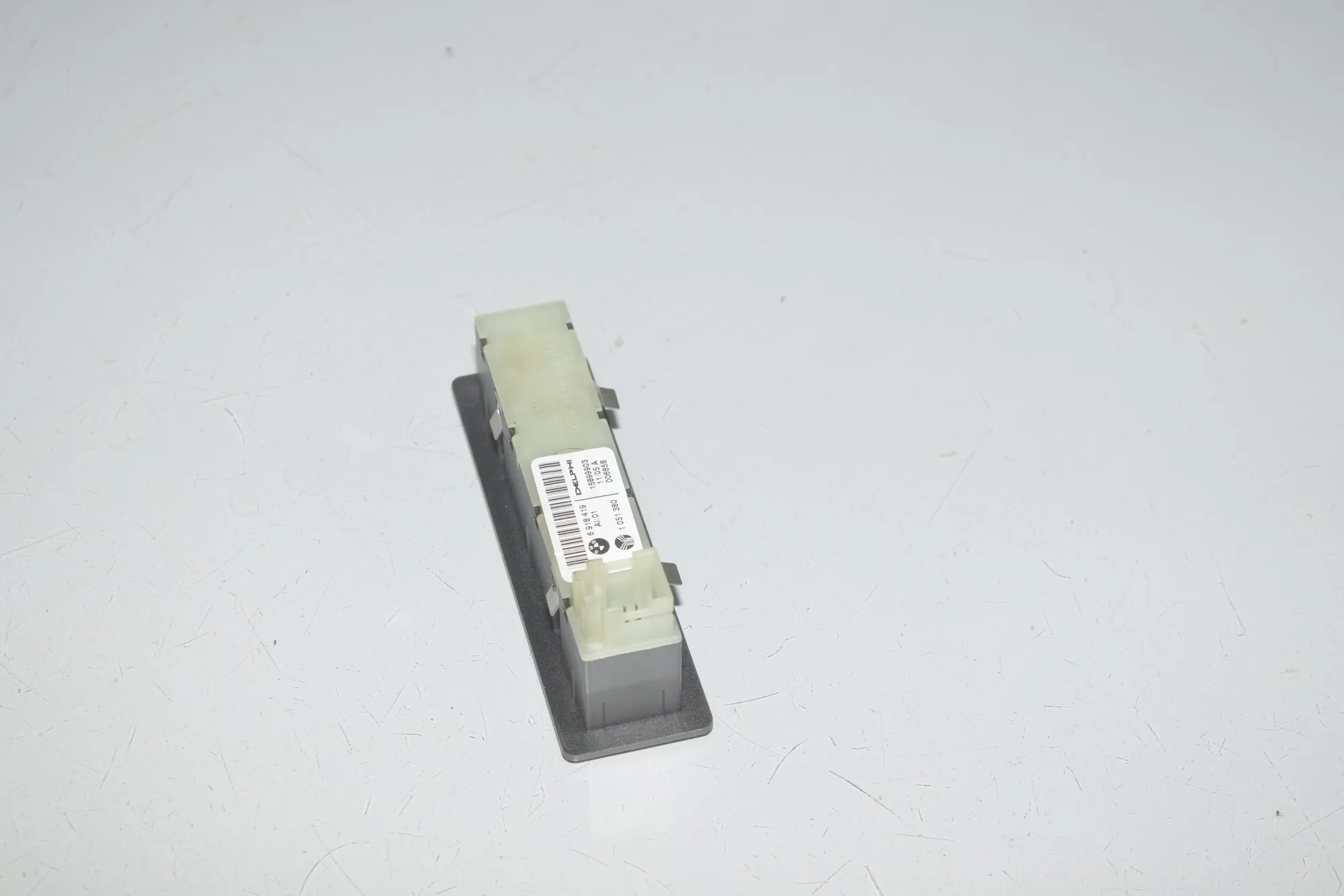 Button Switch Panel – OEM 6918419 · BMW 7 (E65, E66, E67) BMW 7 (E65, E66, E67) 730 d 2008 – 3