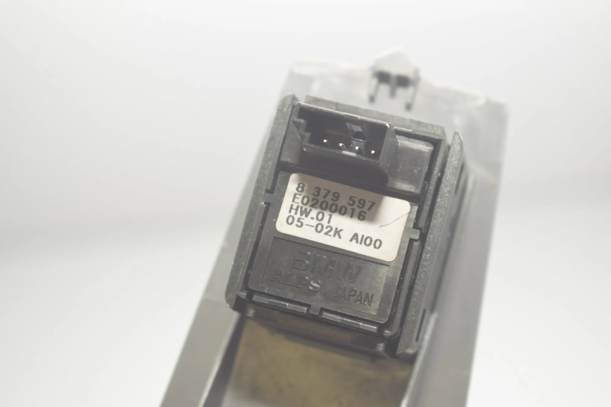 Rear Left Door Window Switch – OEM 7024489 · BMW 7 (E65, E66, E67) BMW 7 (E65, E66, E67) 730 d 2008 – 4