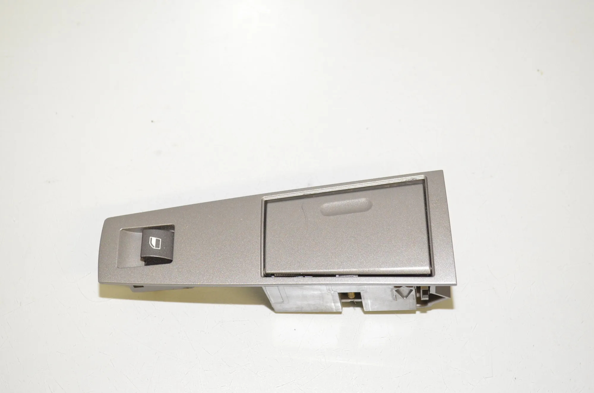 Rear Left Door Window Switch – OEM 7024489 · BMW 7 (E65, E66, E67) 730 Ld 2005 – 3