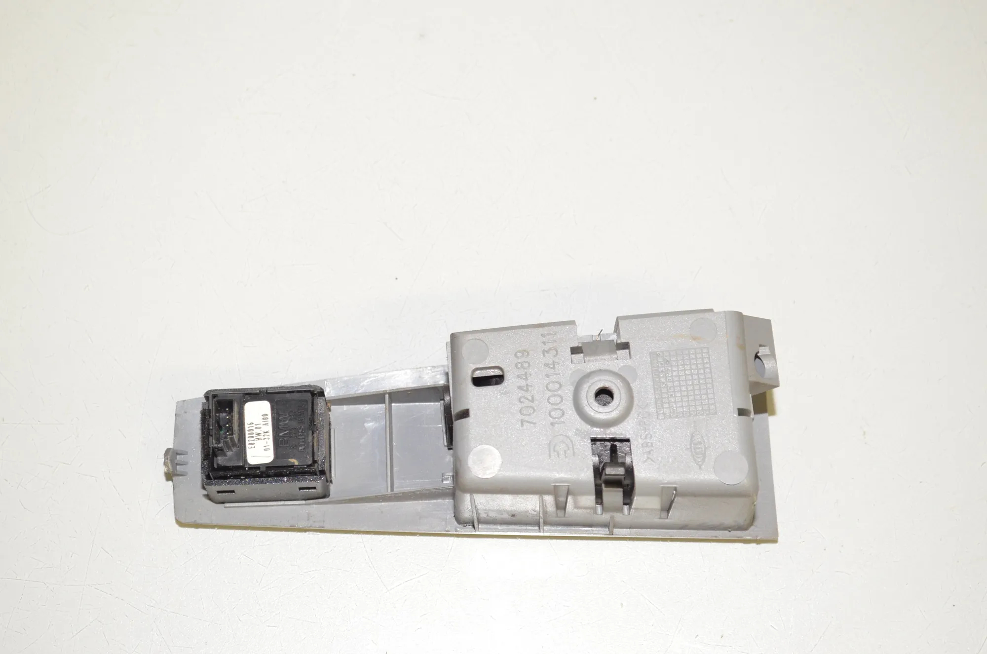 Rear Left Door Window Switch – OEM 7024489 · BMW 7 (E65, E66, E67) 730 Ld 2005 – 4