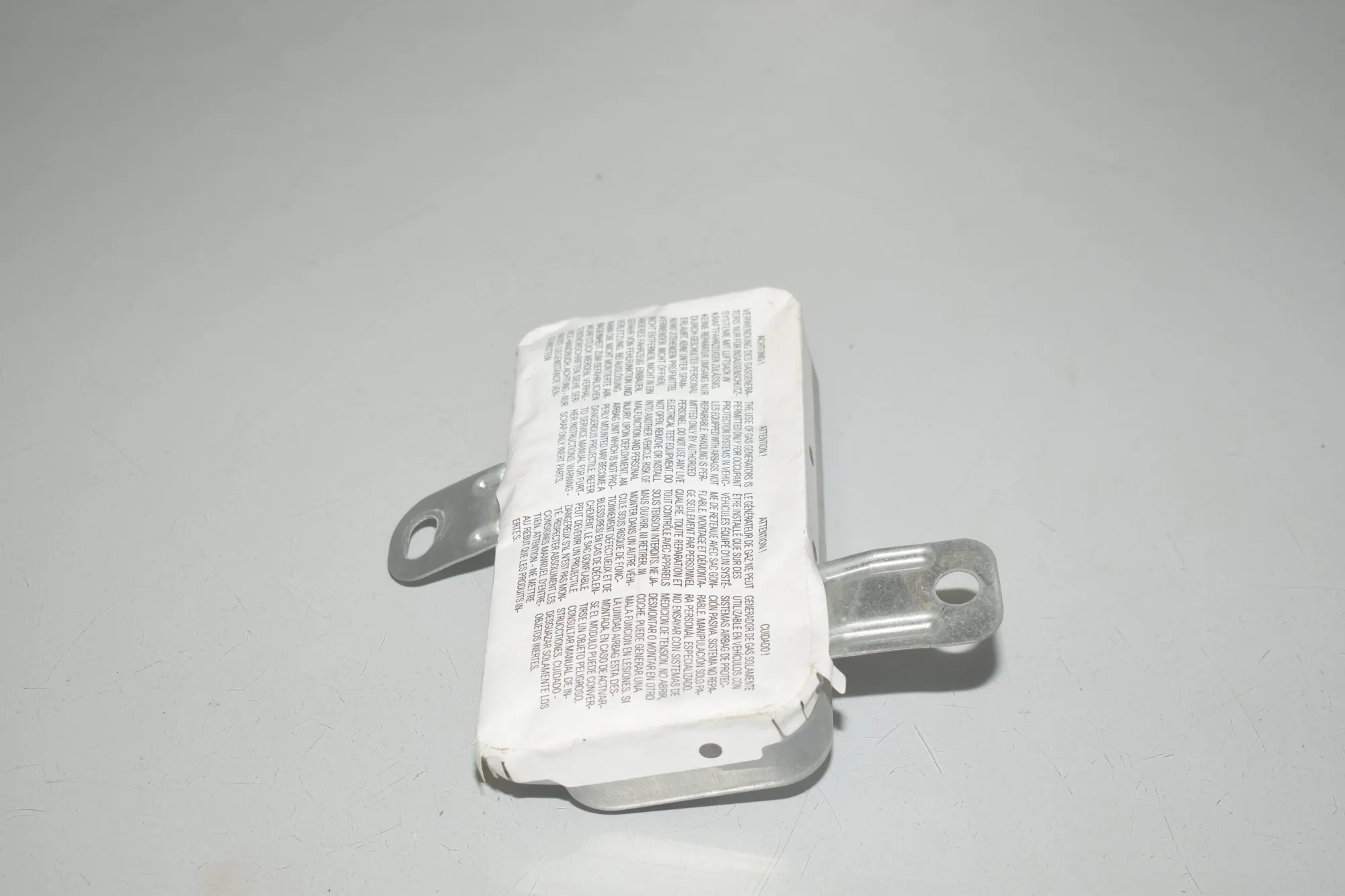 Rear Right Door Safety Bag SRS – OEM 7077222 · BMW 7 (E65, E66, E67) BMW 7 (E65, E66, E67) 730 d 2008 – 3