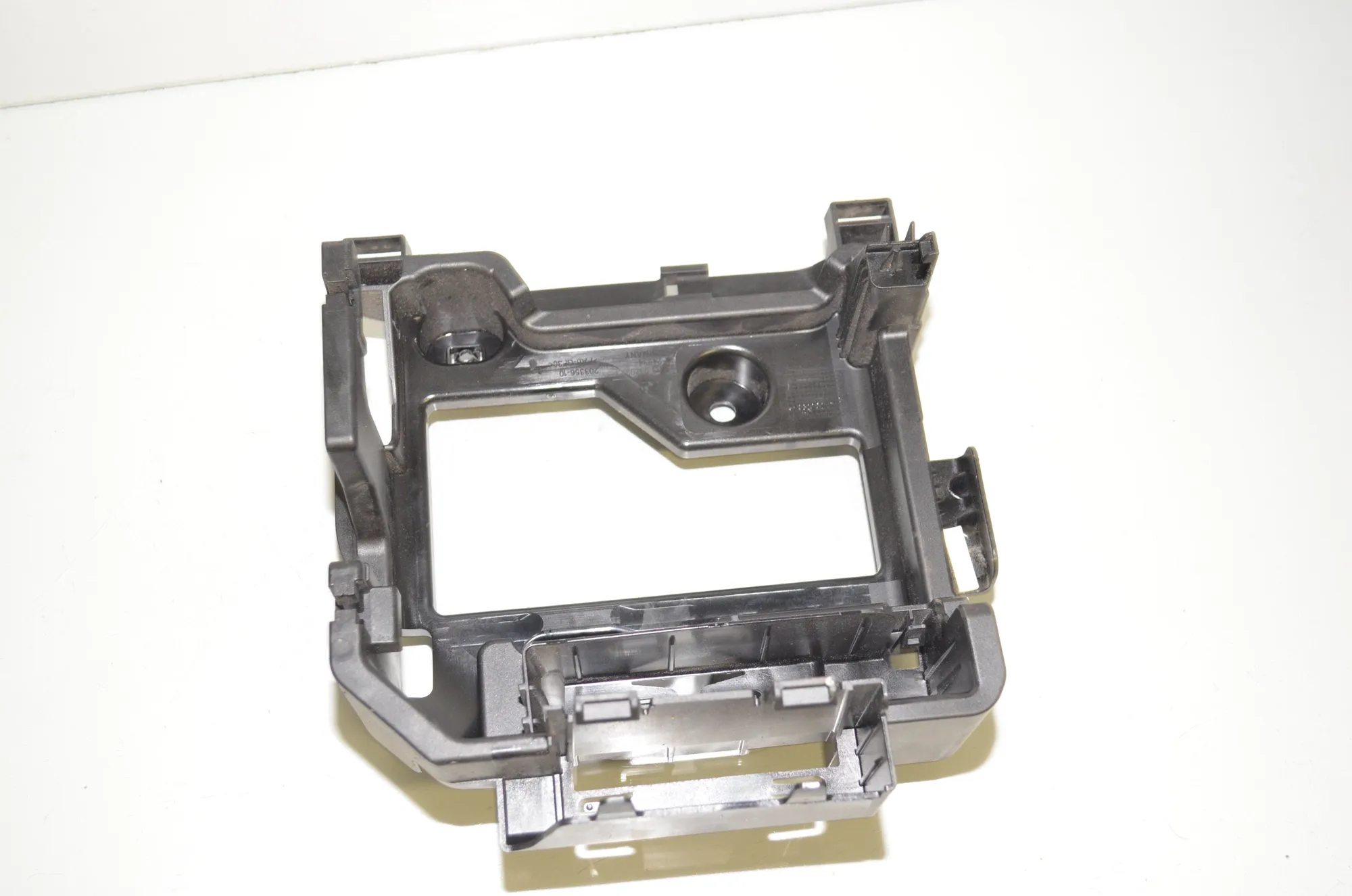 Other Body Parts – OEM 9379323 · BMW 2 Gran Tourer (F46) 220 d xDrive 2018 – 2