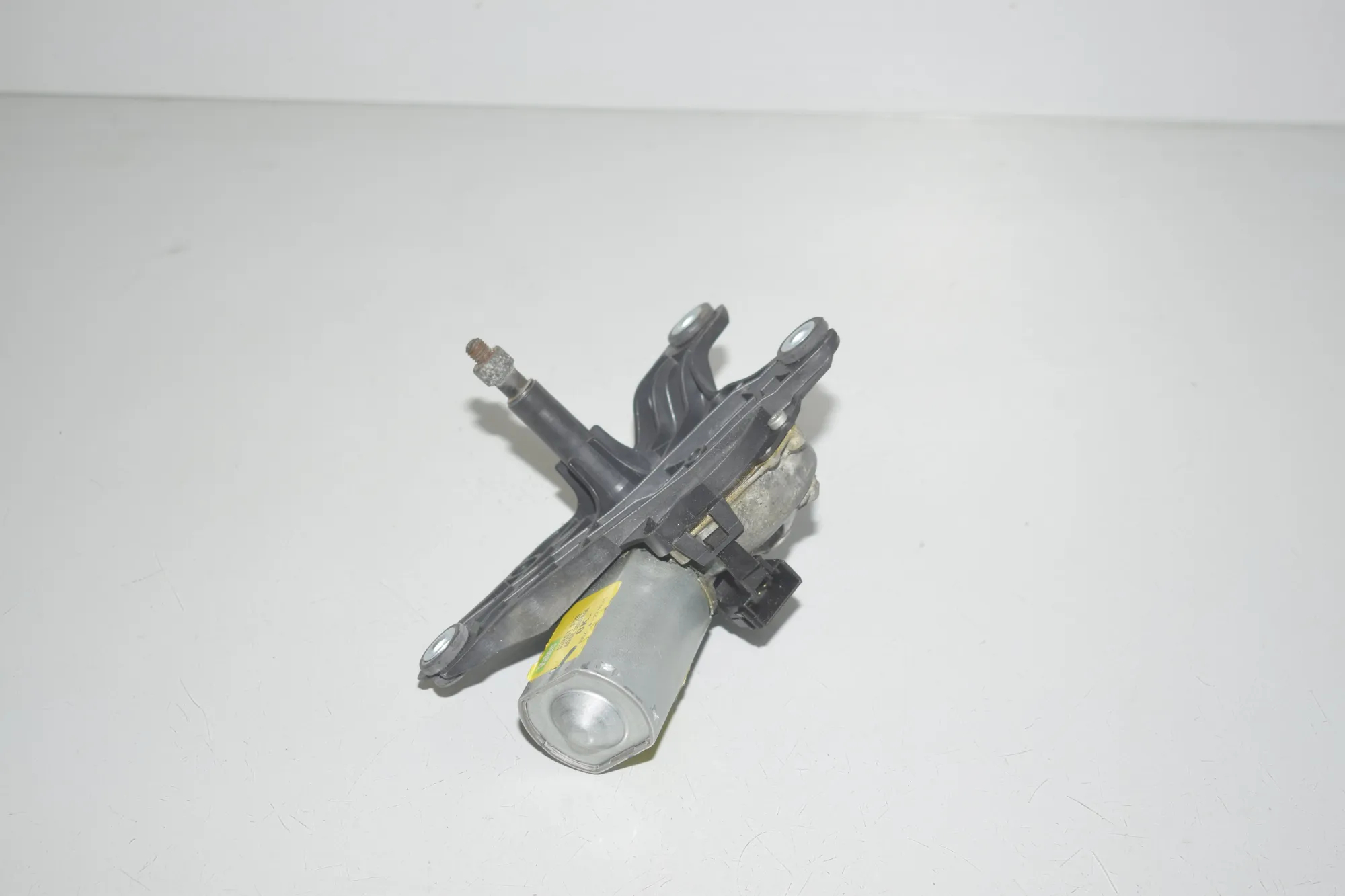 Tailgate Window Wiper Motor – OEM 7237062 · BMW X3 (F25) xDrive 30 d 2012 – 3