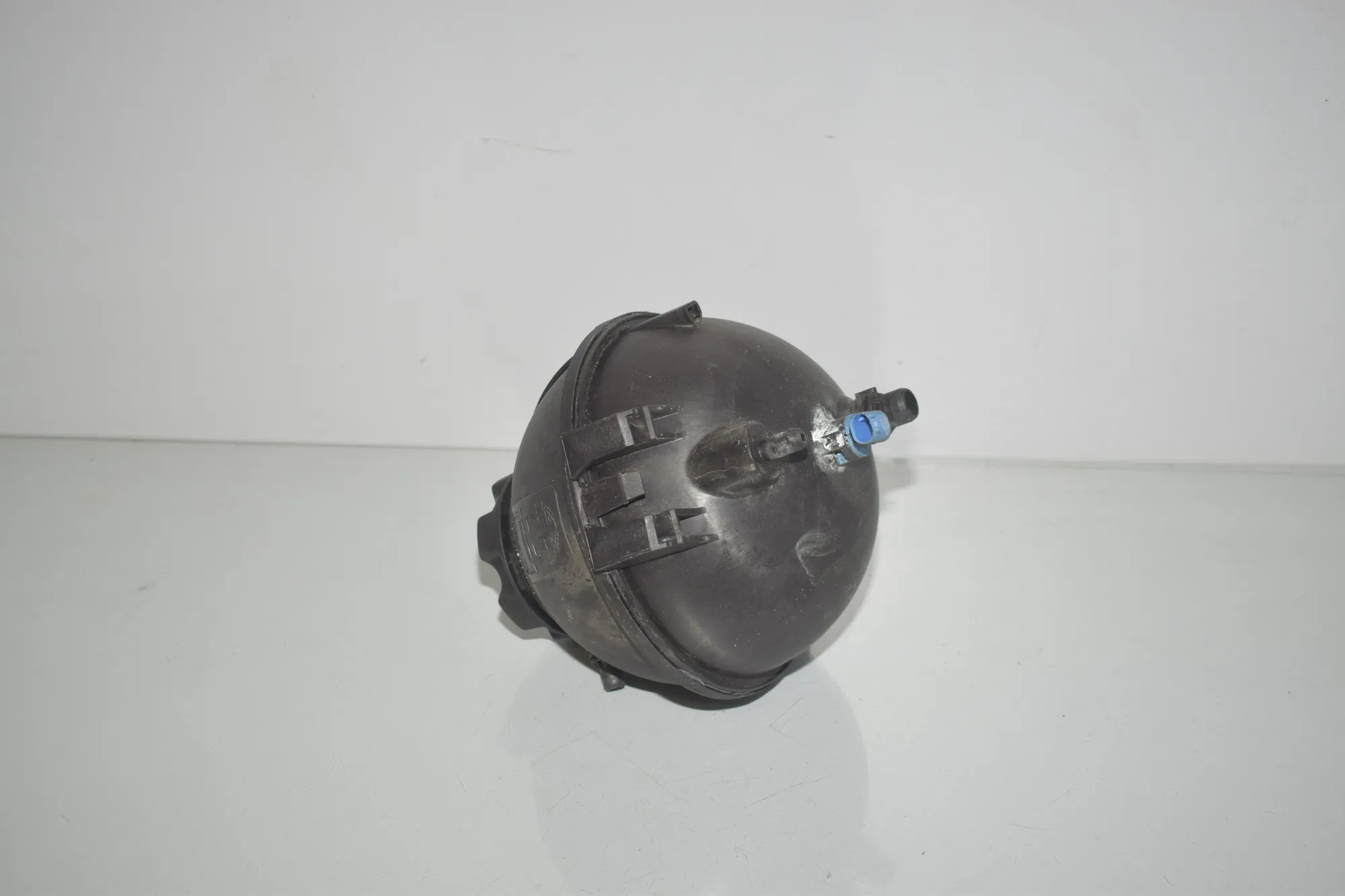 Expansion Tank – OEM 7823544 · BMW X3 (F25) xDrive 30 d 2012