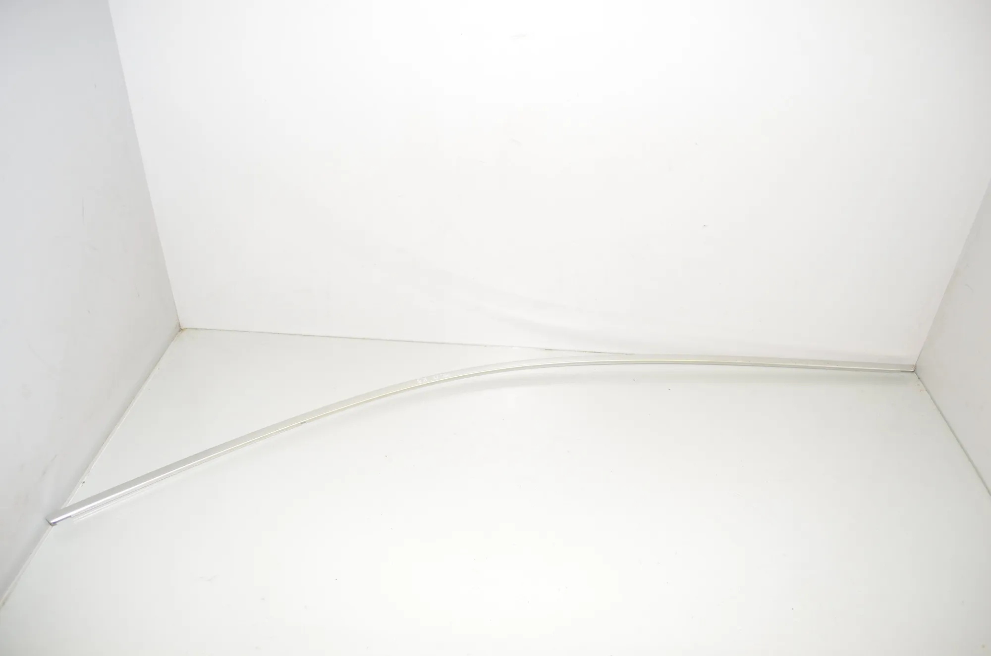 Front Right Door Window Strip – OEM 7220510 · BMW X3 (F25) xDrive 30 d 2012