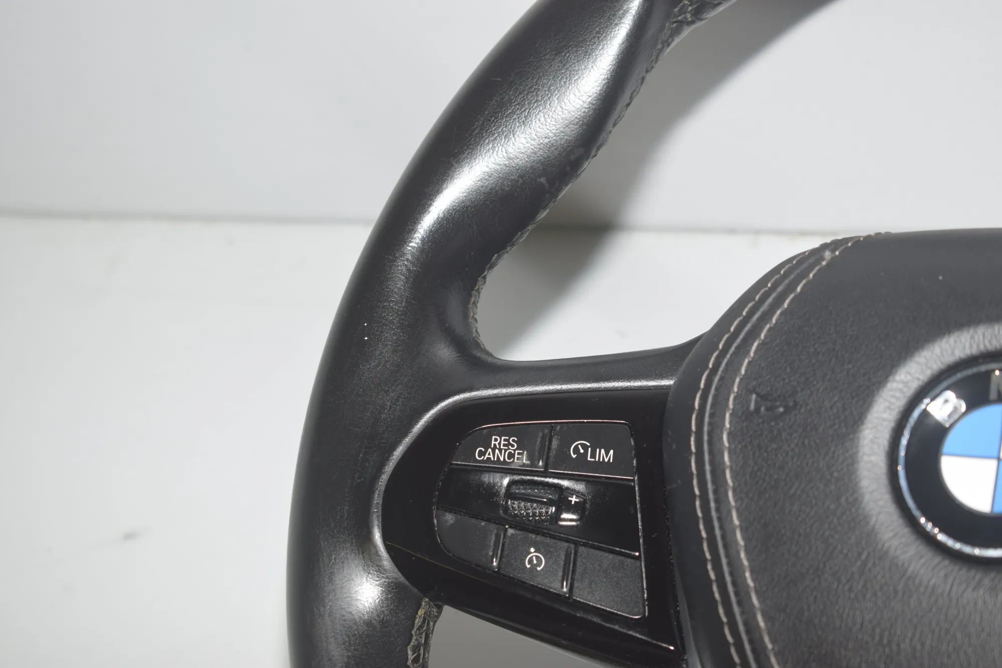 Steering Wheel – OEM 6872259 · BMW 5 Touring (G31) (2017 - -) 520 d 2019 – 3