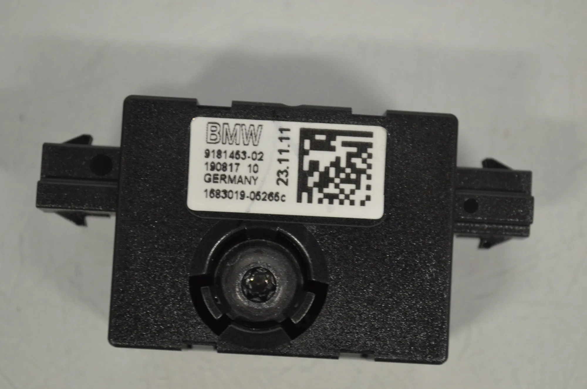 Antenna – OEM 9202997 · BMW X3 (F25) xDrive 30 d 2012 – 6