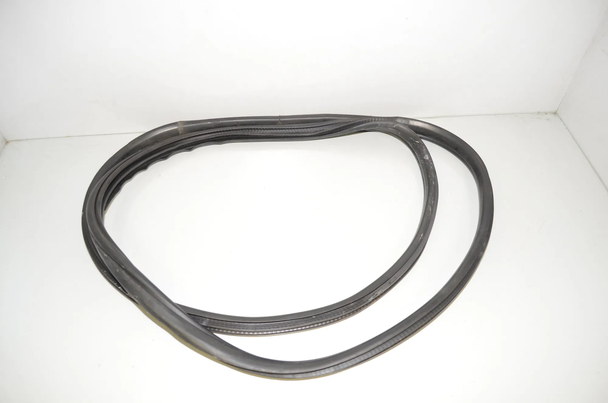 Front Right Door Seal Rubber – OEM 7300242 · BMW X3 (F25) xDrive 30 d 2012 – 4