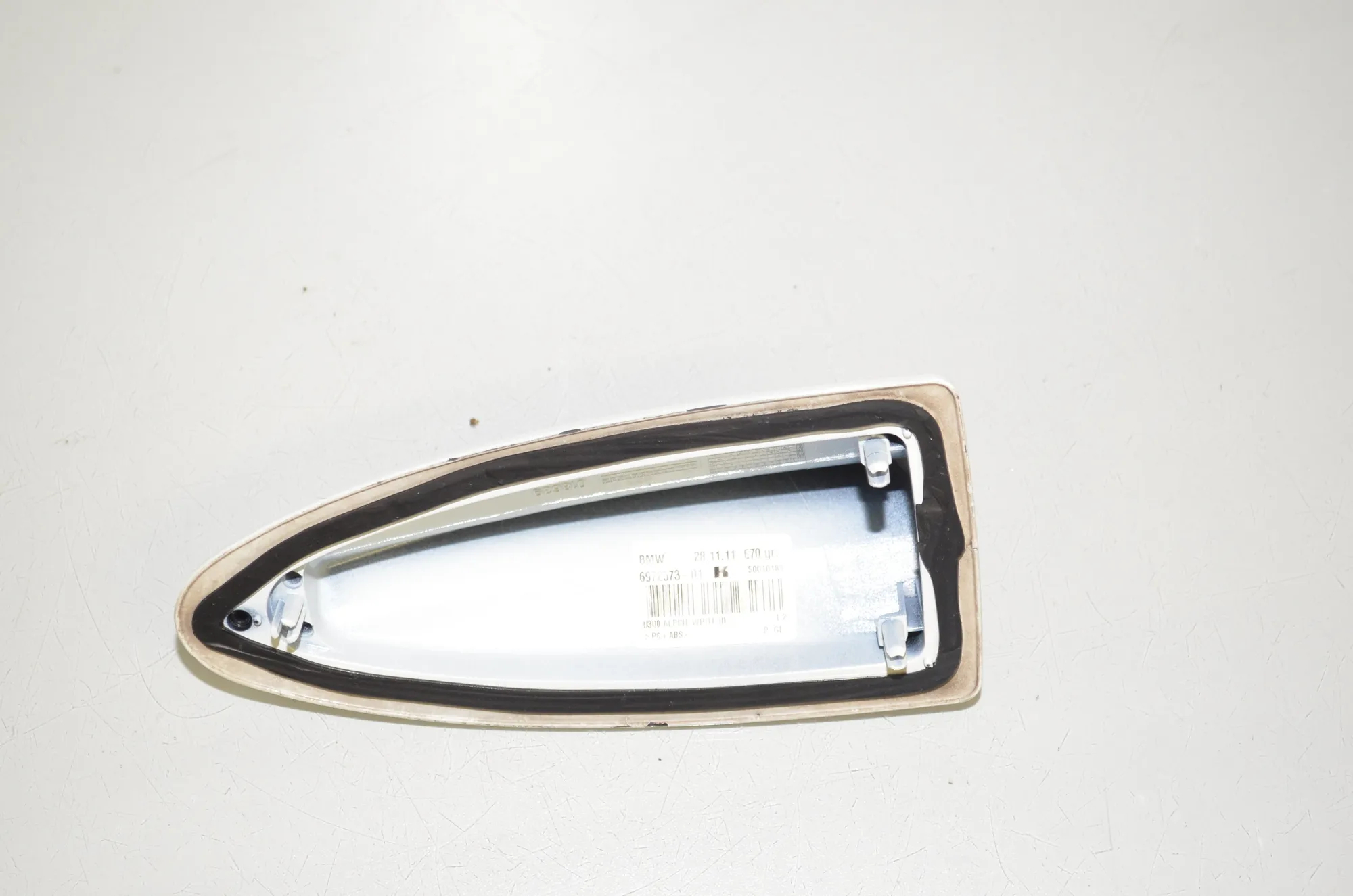 Antenna Trim – OEM 6972573 · BMW X3 (F25) xDrive 30 d 2012 – 4