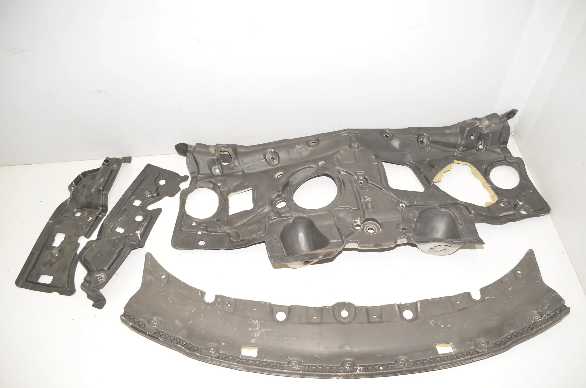 Sound Insulation – OEM 7298908 · BMW 2 Gran Tourer (F46) 220 d xDrive 2018