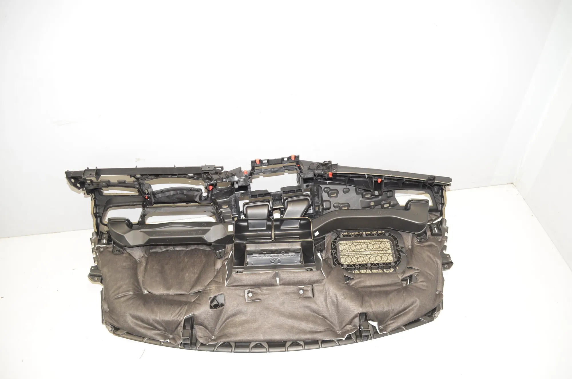Dashboard – OEM 9319593 · BMW 2 Gran Tourer (F46) 220 d xDrive 2018 – 3