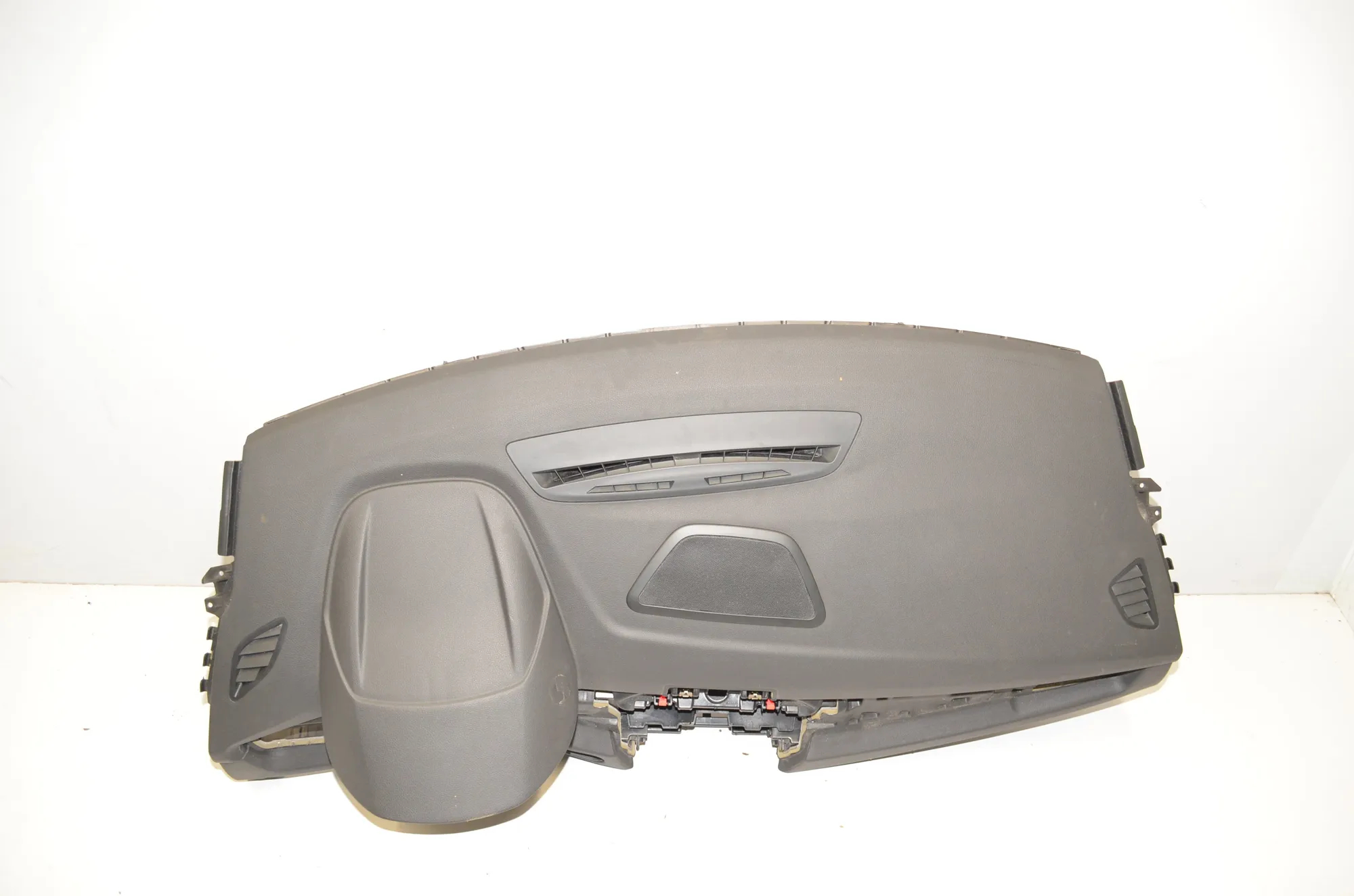 Dashboard – OEM 9319593 · BMW 2 Gran Tourer (F46) 220 d xDrive 2018 – 4