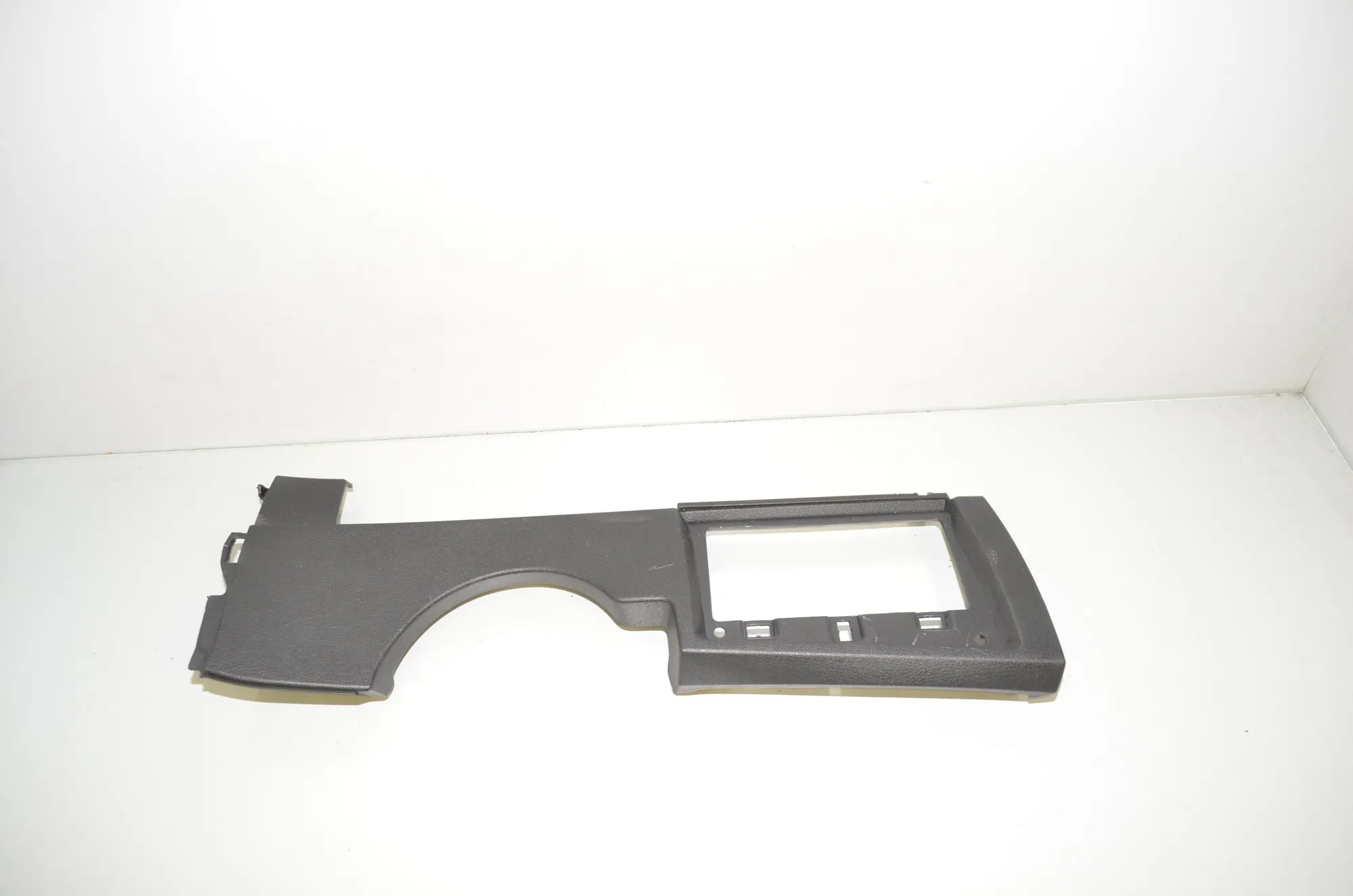 Dashboard Trim – OEM 9263359 · BMW 2 Gran Tourer (F46) 220 d xDrive 2018 – 2