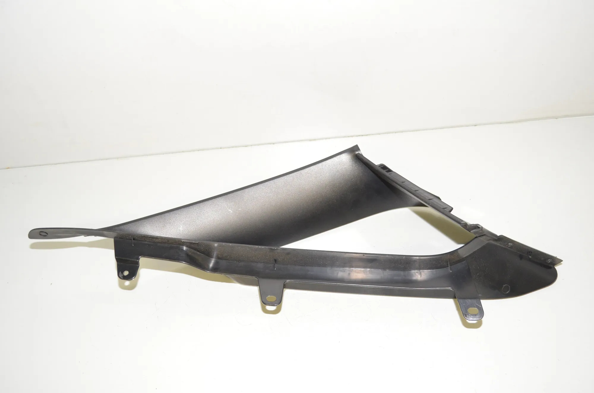 Other Trim Parts – OEM 7329586 · BMW 2 Gran Tourer (F46) 220 d xDrive 2018 – 2