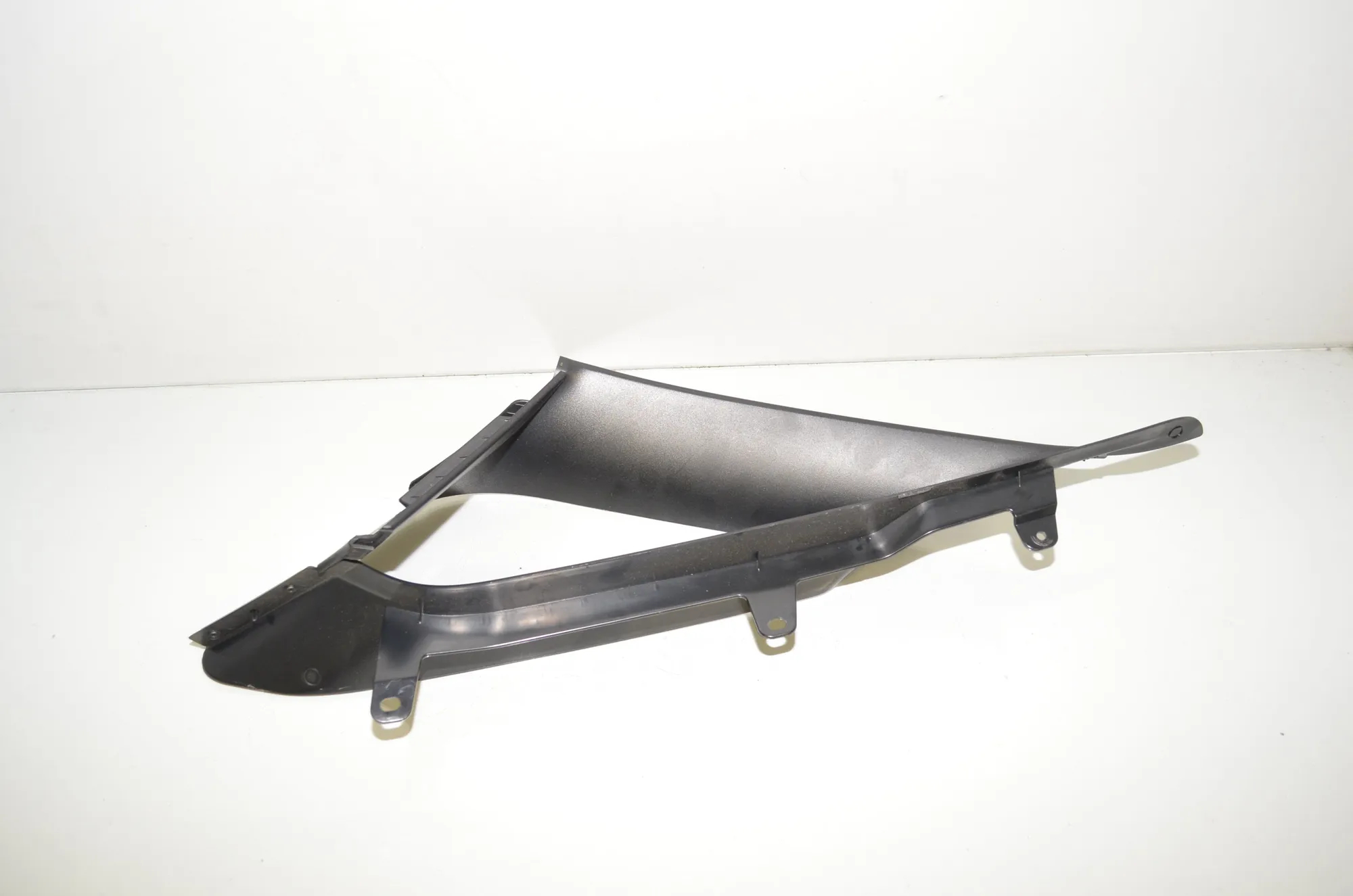 Other Trim Parts – OEM 7329585 · BMW 2 Gran Tourer (F46) 220 d xDrive 2018 – 2