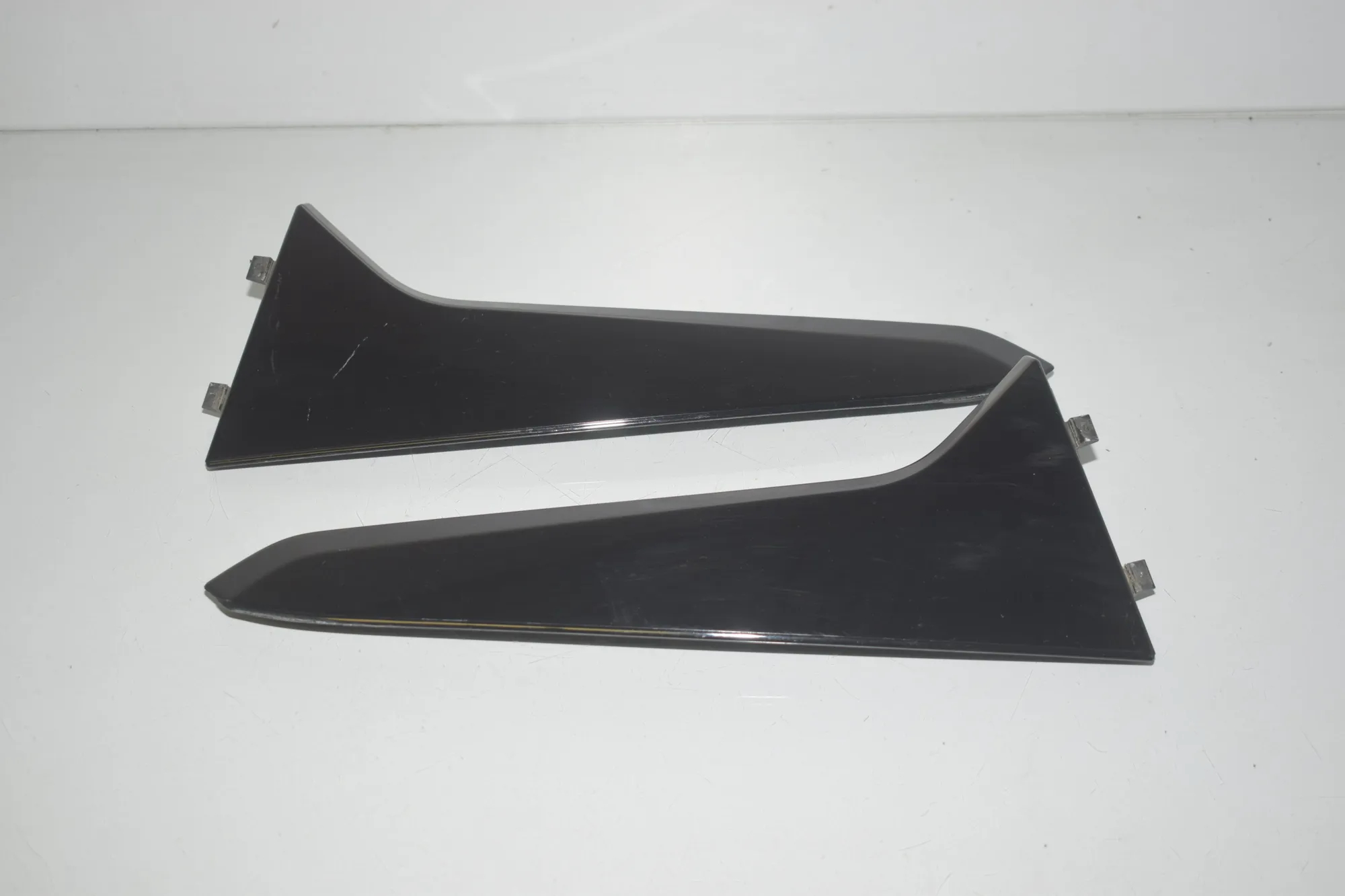 Other Trim Parts – OEM 7364776 · BMW 2 Gran Tourer (F46) 220 d xDrive 2018