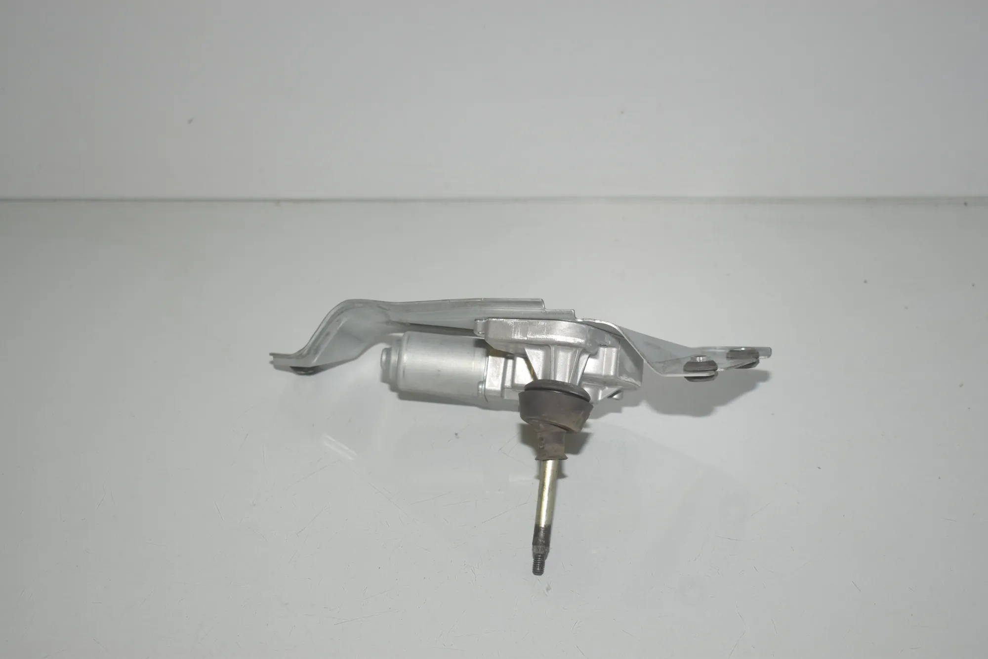Tailgate Window Wiper Motor – OEM 7356220 · BMW 2 Gran Tourer (F46) 220 d xDrive 2018 – 3