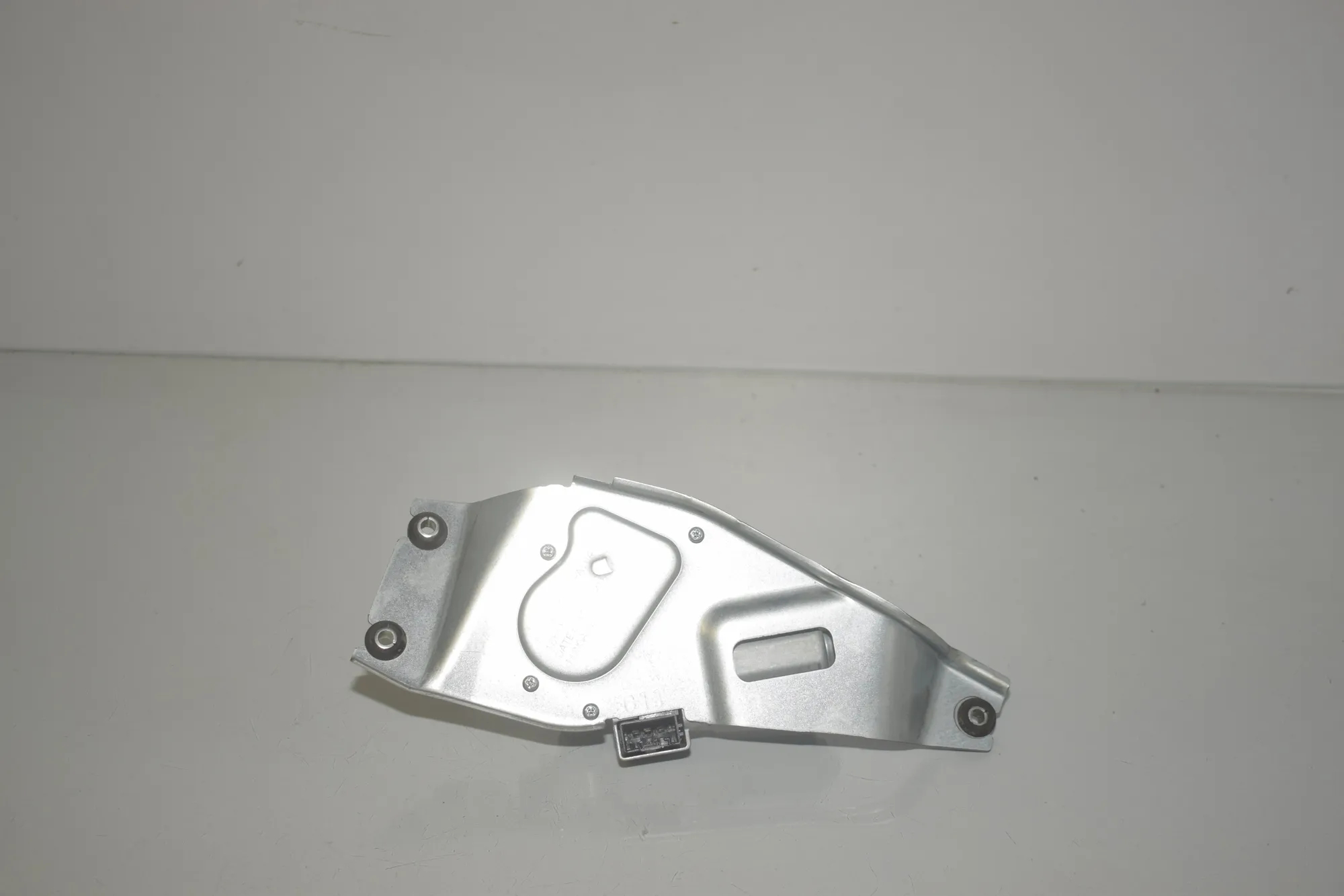 Tailgate Window Wiper Motor – OEM 7356220 · BMW 2 Gran Tourer (F46) 220 d xDrive 2018 – 4
