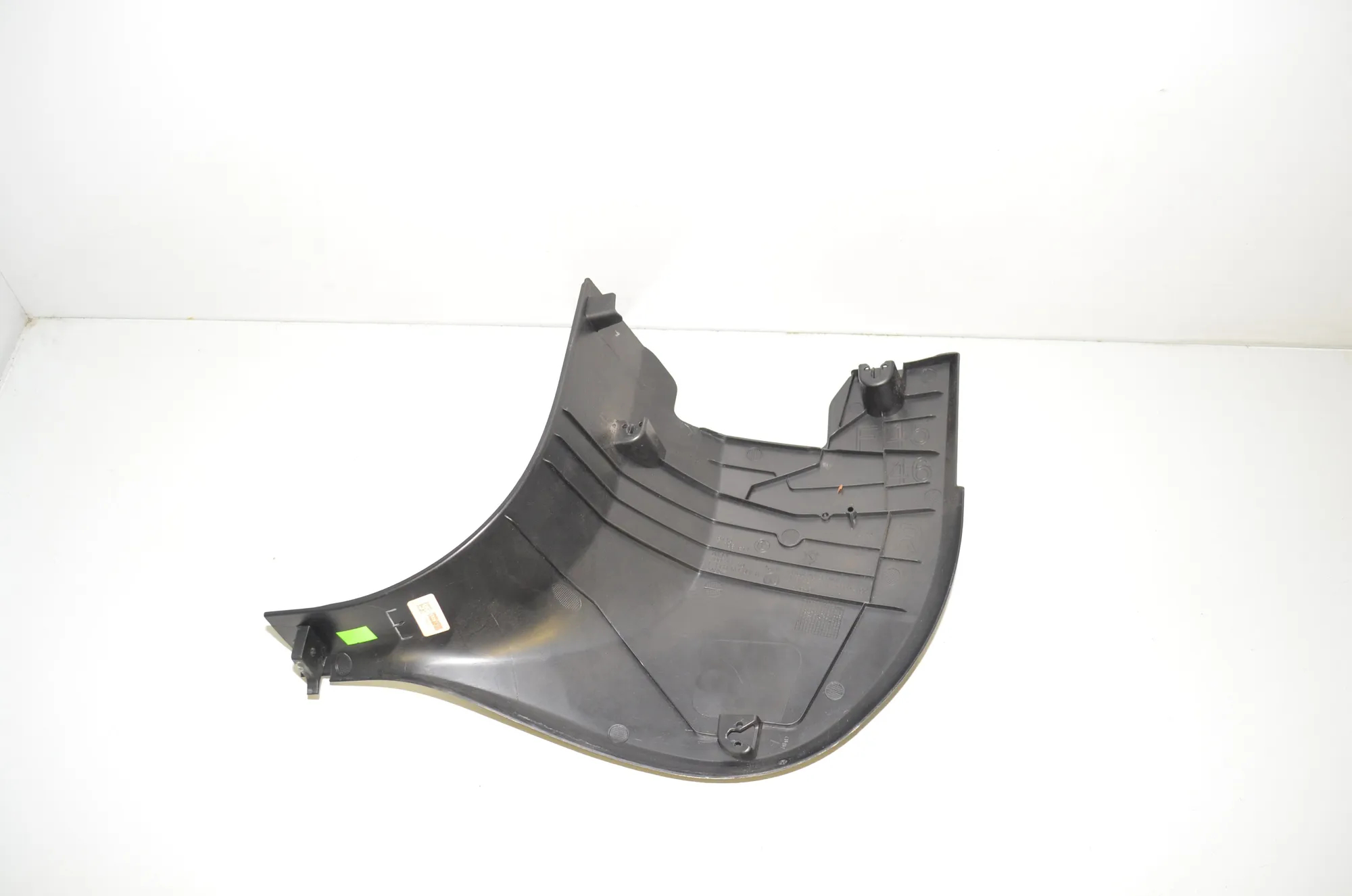 Front Right A Pillar Trim – OEM 7298814 · BMW 2 Gran Tourer (F46) 220 d xDrive 2018 – 3