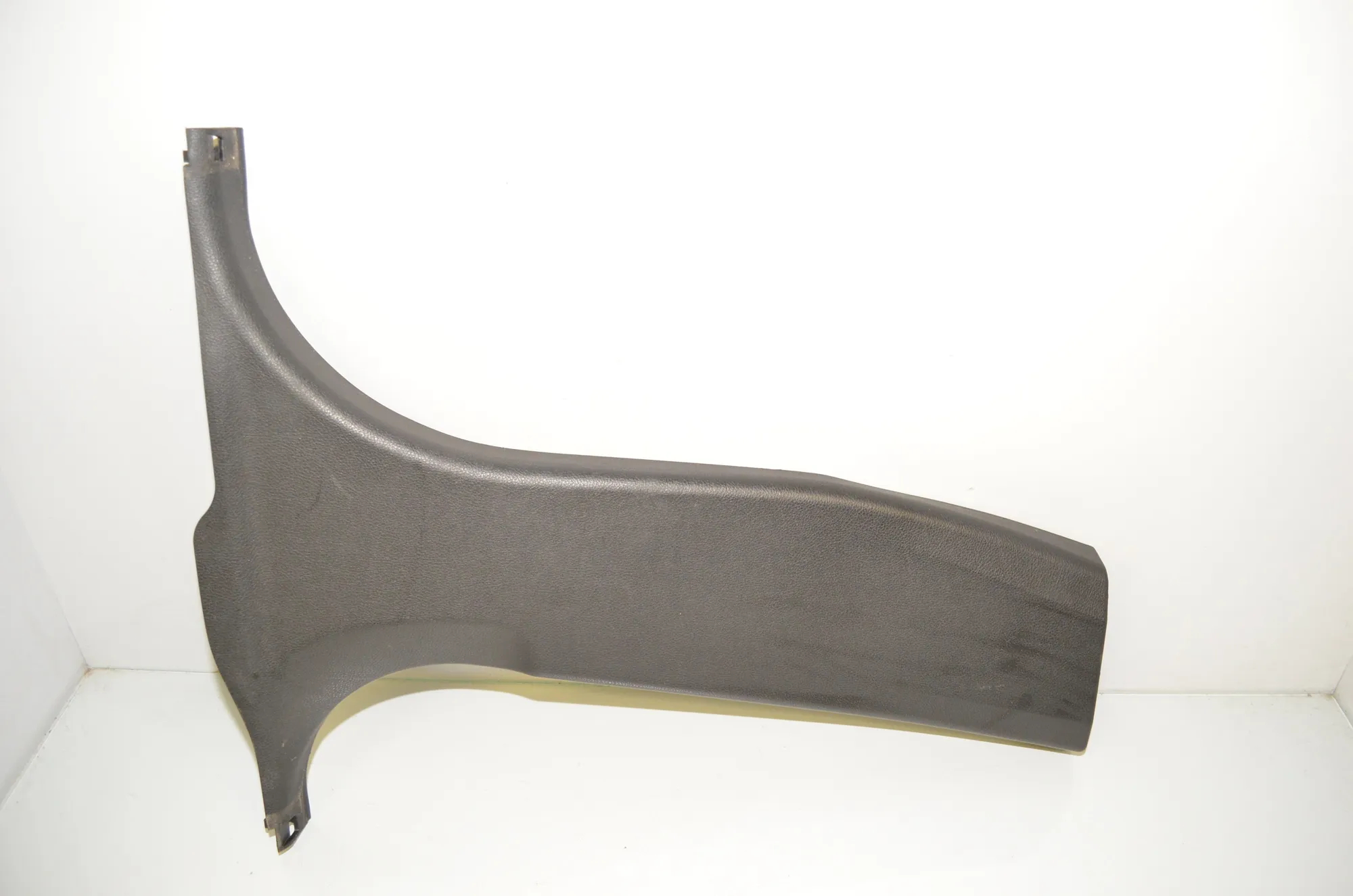 Right Side B Pillar Trim – OEM 7302434 · BMW 2 Gran Tourer (F46) 220 d xDrive 2018 – 2