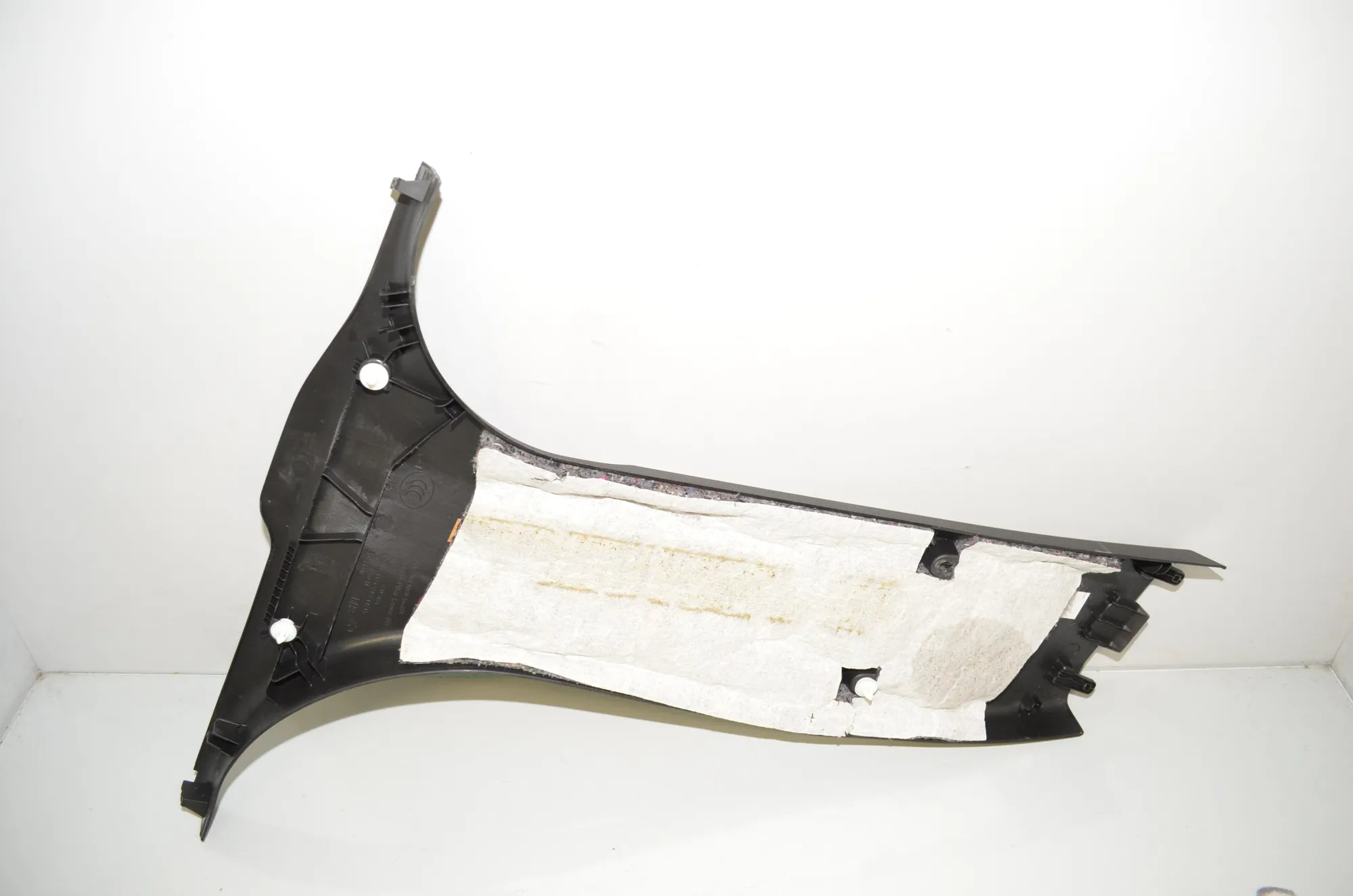 Right Side B Pillar Trim – OEM 7302434 · BMW 2 Gran Tourer (F46) 220 d xDrive 2018 – 3