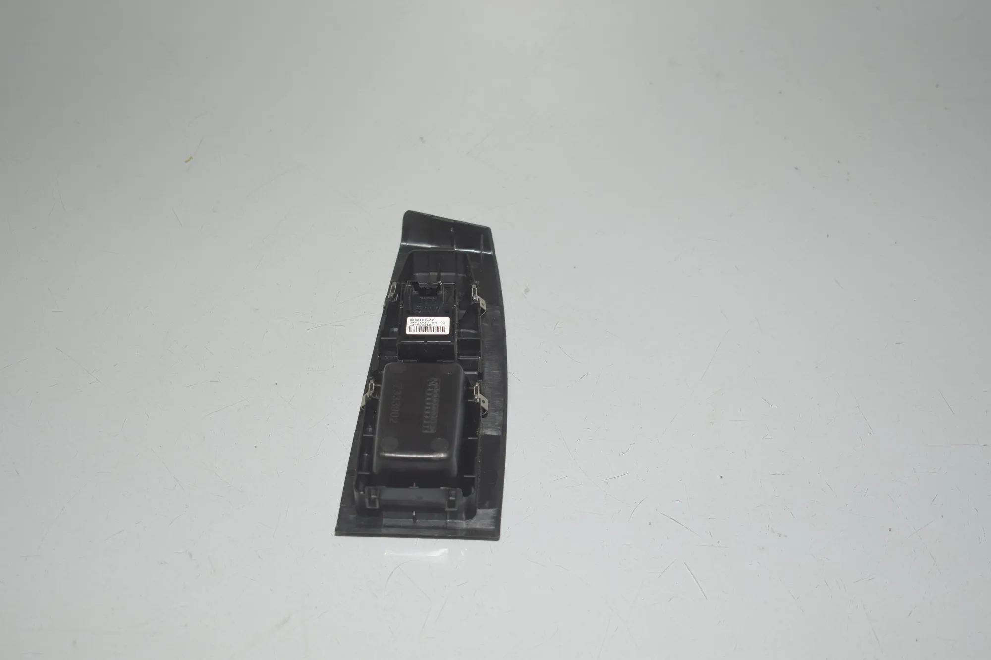 Rear Right Door Window Switch – OEM 9208107 · BMW 2 Gran Tourer (F46) 220 d xDrive 2018 – 3