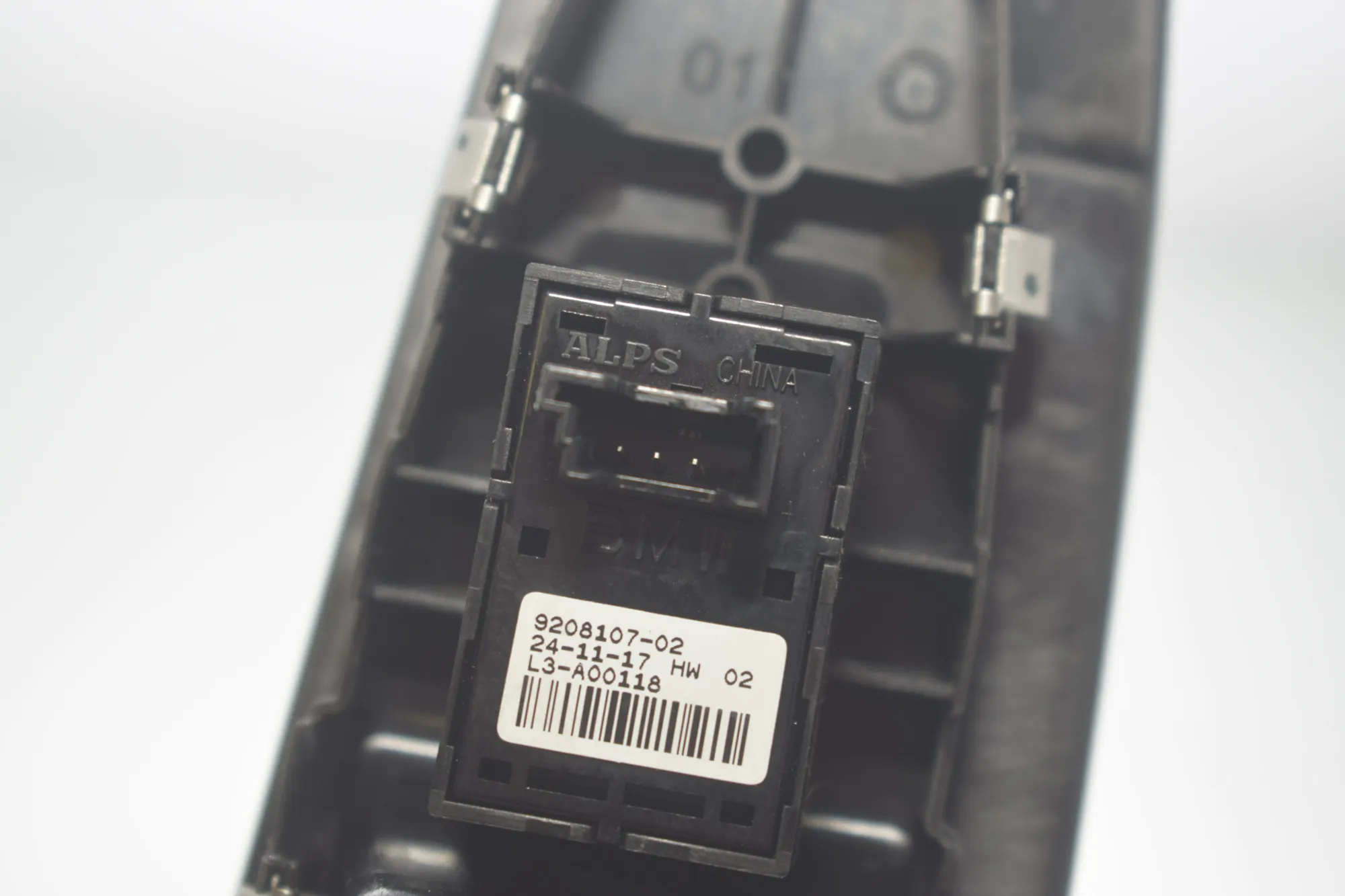 Rear Right Door Window Switch – OEM 9208107 · BMW 2 Gran Tourer (F46) 220 d xDrive 2018 – 4