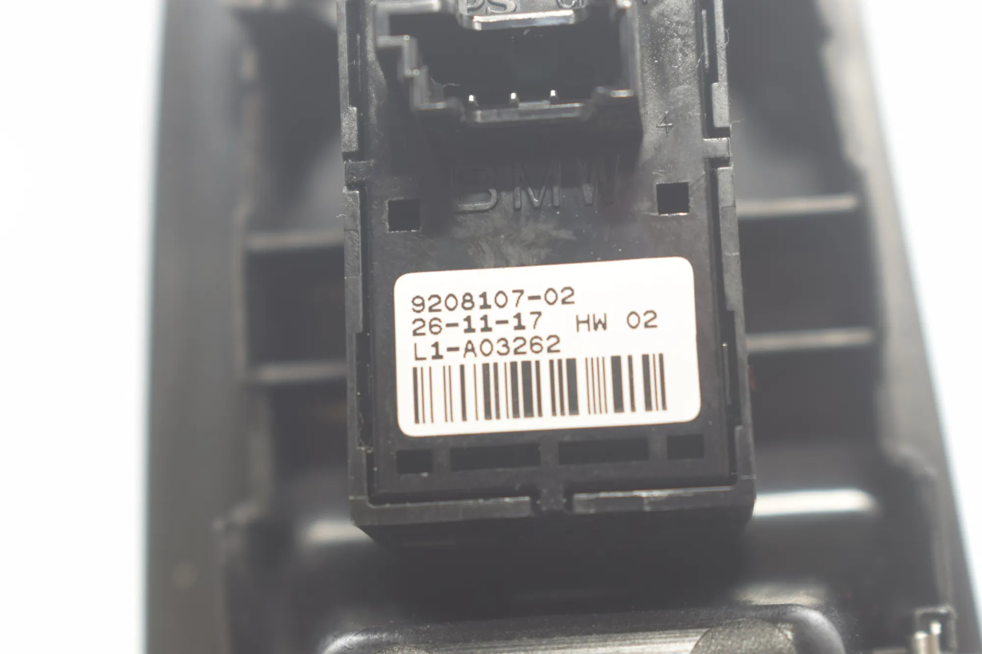 Rear Left Door Window Switch – OEM 9208107 · BMW 2 Gran Tourer (F46) 220 d xDrive 2018 – 5