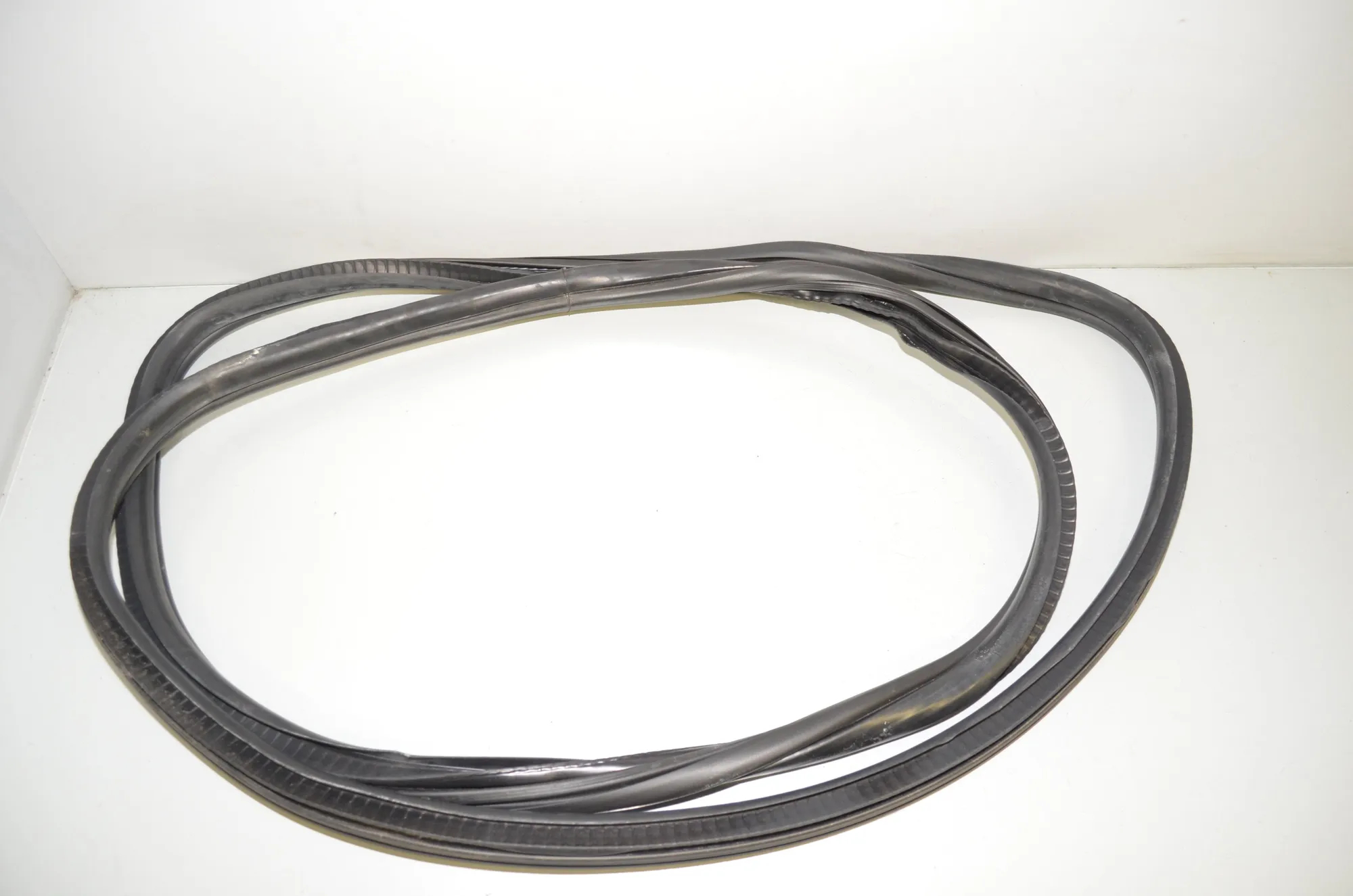 Rear Left Door Seal Rubber – OEM 7420056 · BMW 2 Gran Tourer (F46) 220 d xDrive 2018 – 3