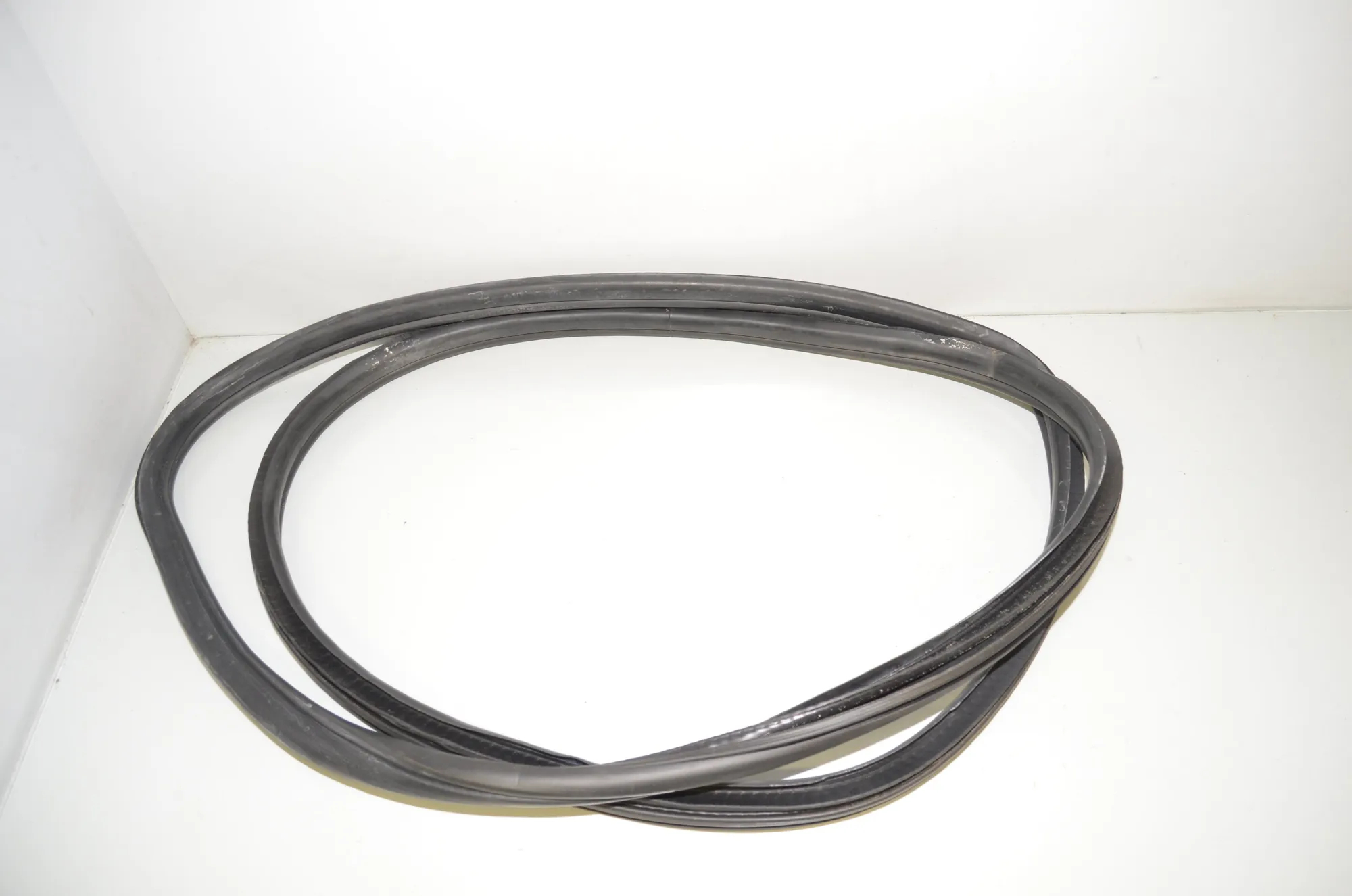 Rear Right Door Seal Rubber – OEM 7420056 · BMW 2 Gran Tourer (F46) 220 d xDrive 2018 – 3