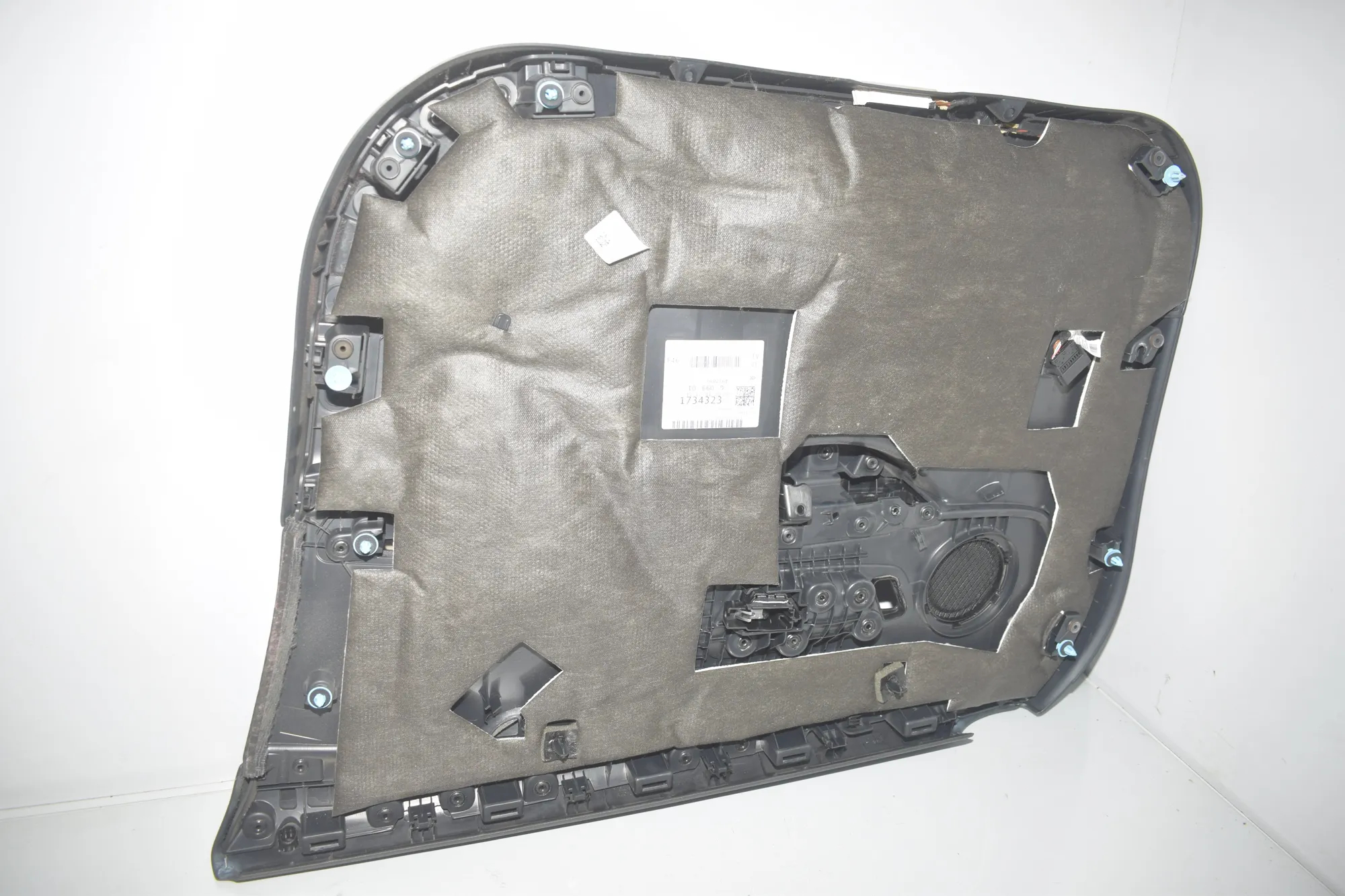 Front Left Door Panel – OEM 7404801 · BMW 2 Gran Tourer (F46) 220 d xDrive 2018 – 4