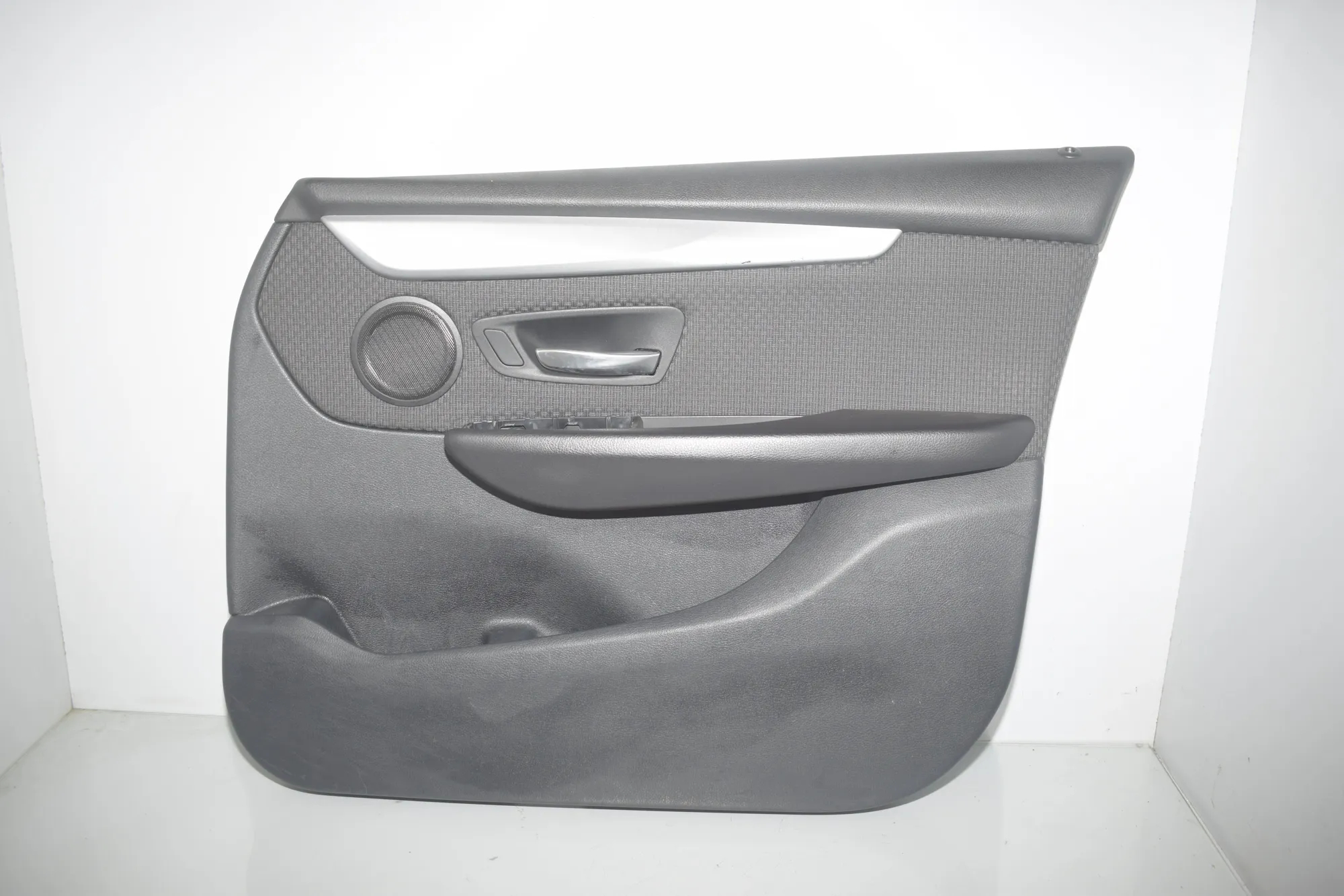 Front Right Door Panel – OEM 7404802 · BMW 2 Gran Tourer (F46) 220 d xDrive 2018 – 2